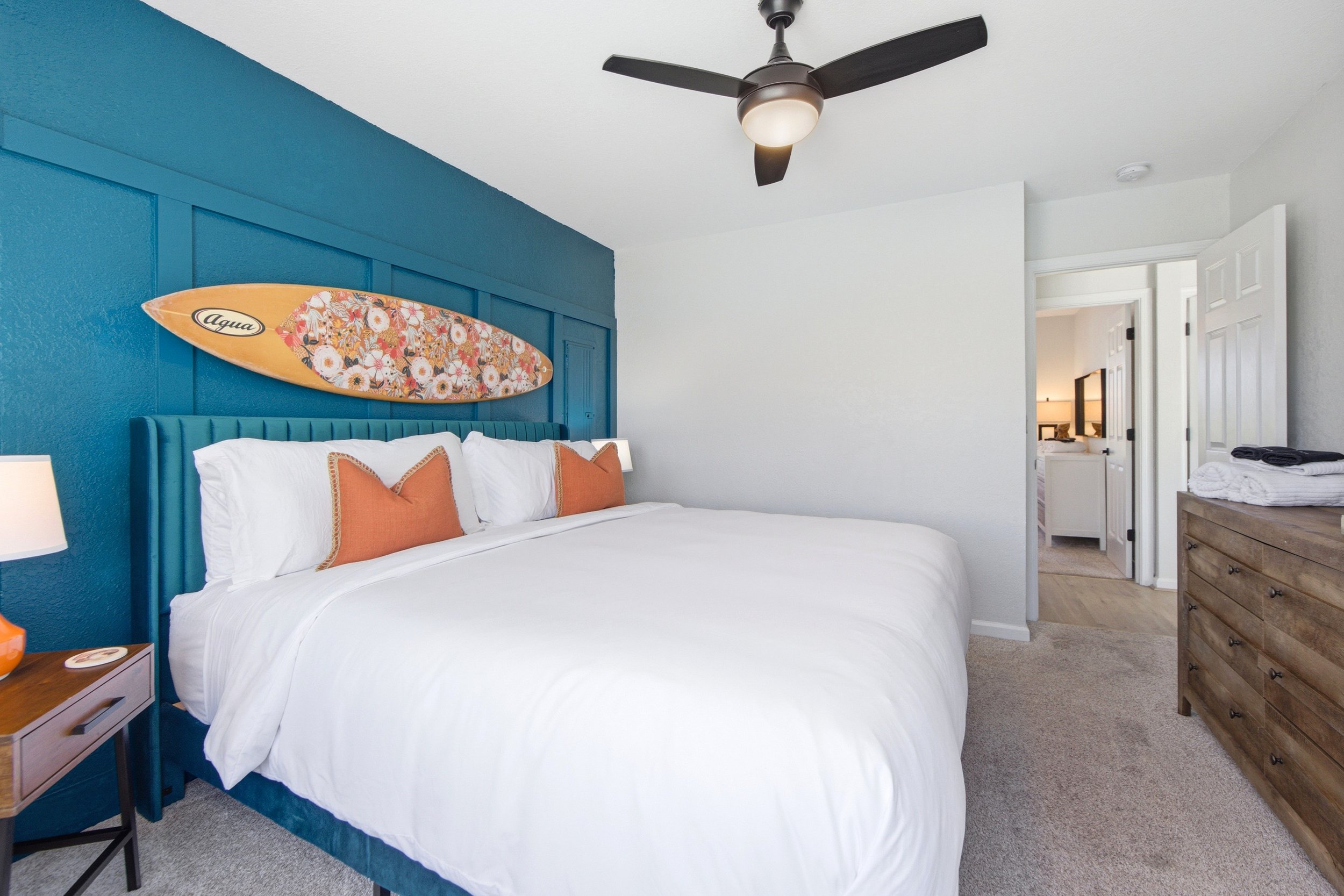 34-962 Whalehead - Bedroom-18.jpg