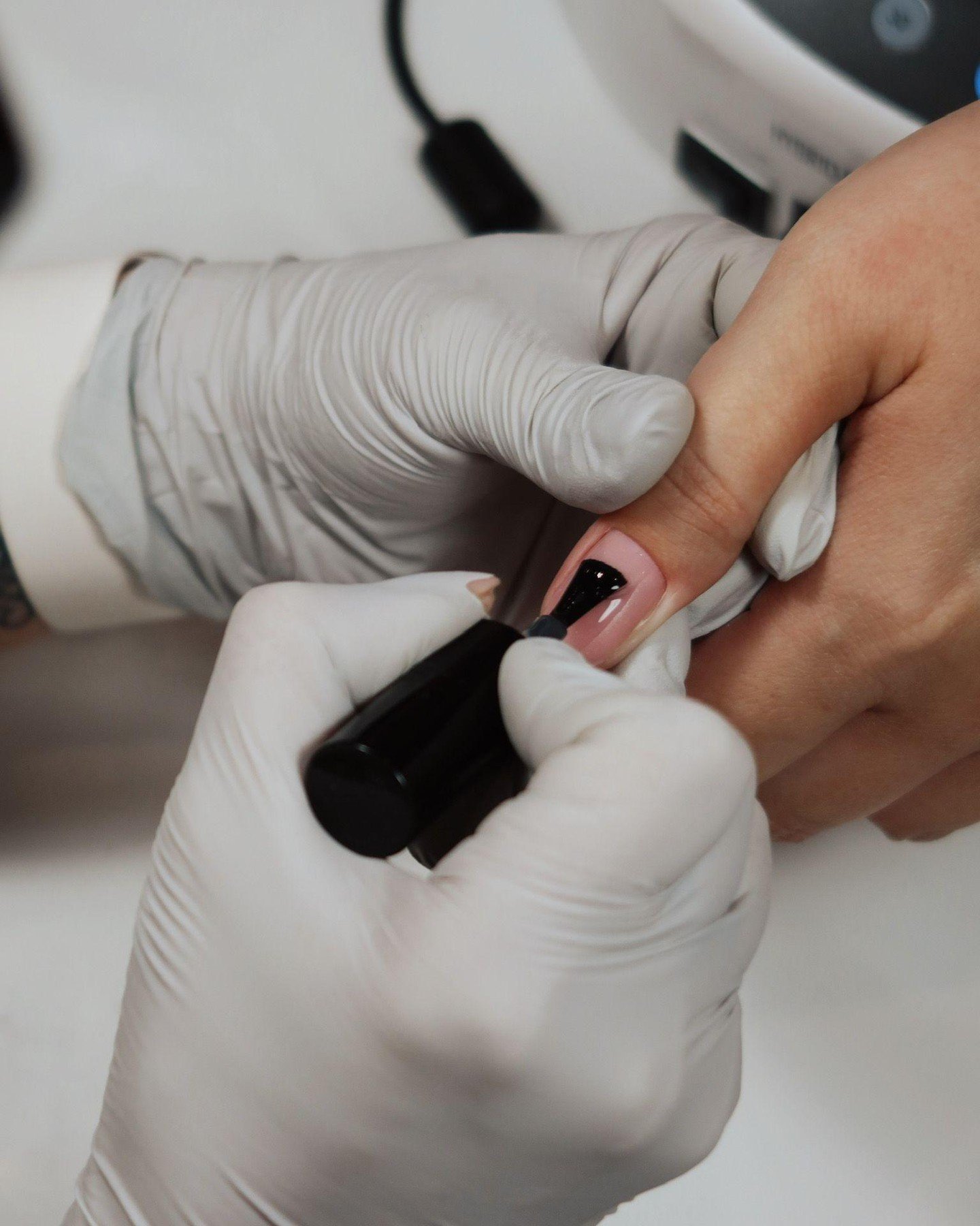 Here's why we do it this way. ✨

Russian Manicure is not just a nail service. It is a methodology.

The difference starts before a single drop of polish is applied:

. Step 1: Cuticle lift. We work dry, with precision, to gently separate living tissu