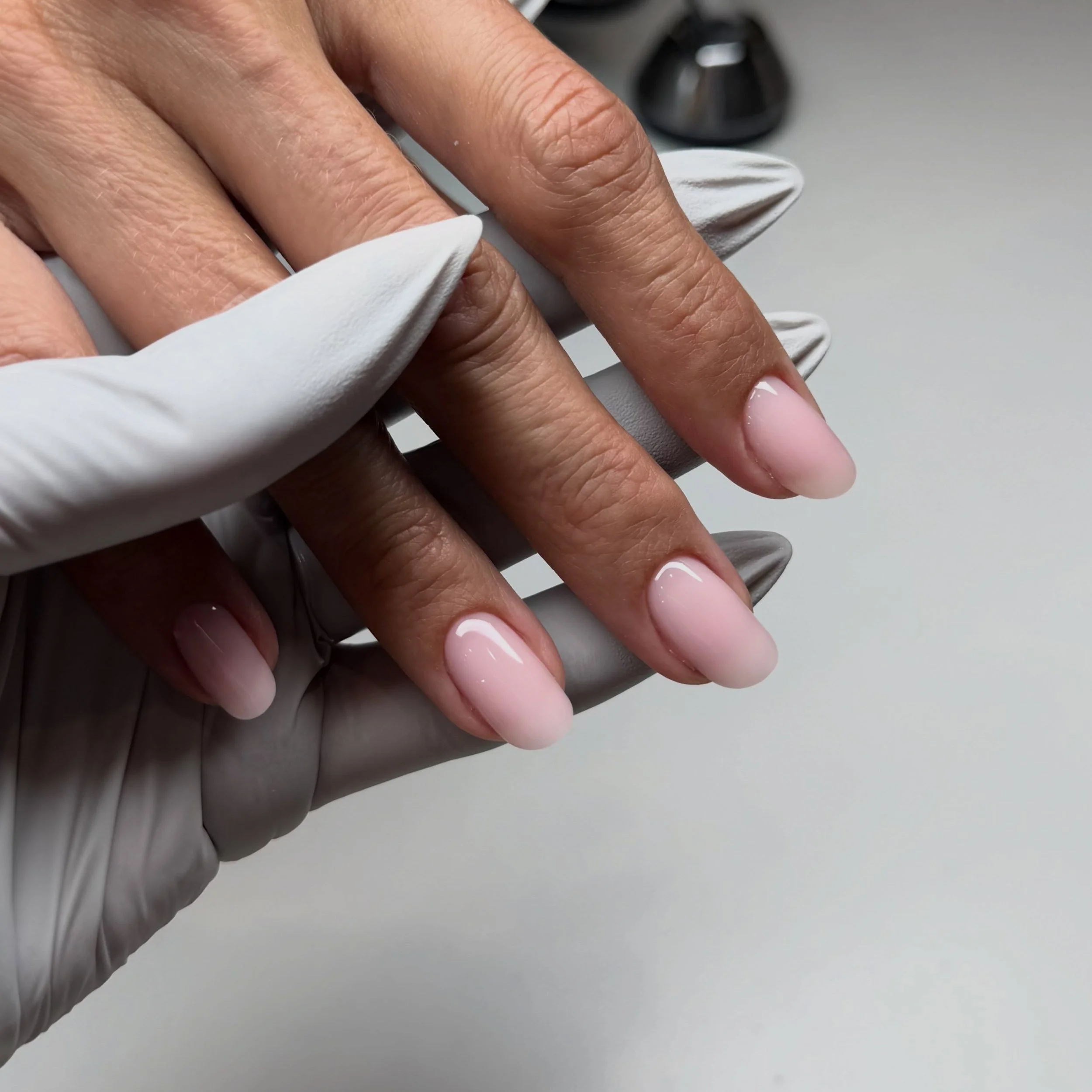 This is the kind of manicure that never goes out of style. 🤍

You can keep the trends, the neon colors, and the over-the-top designs. I&rsquo;ll happily die on the natural nail hill every single time.

There&rsquo;s something about a clean, structur