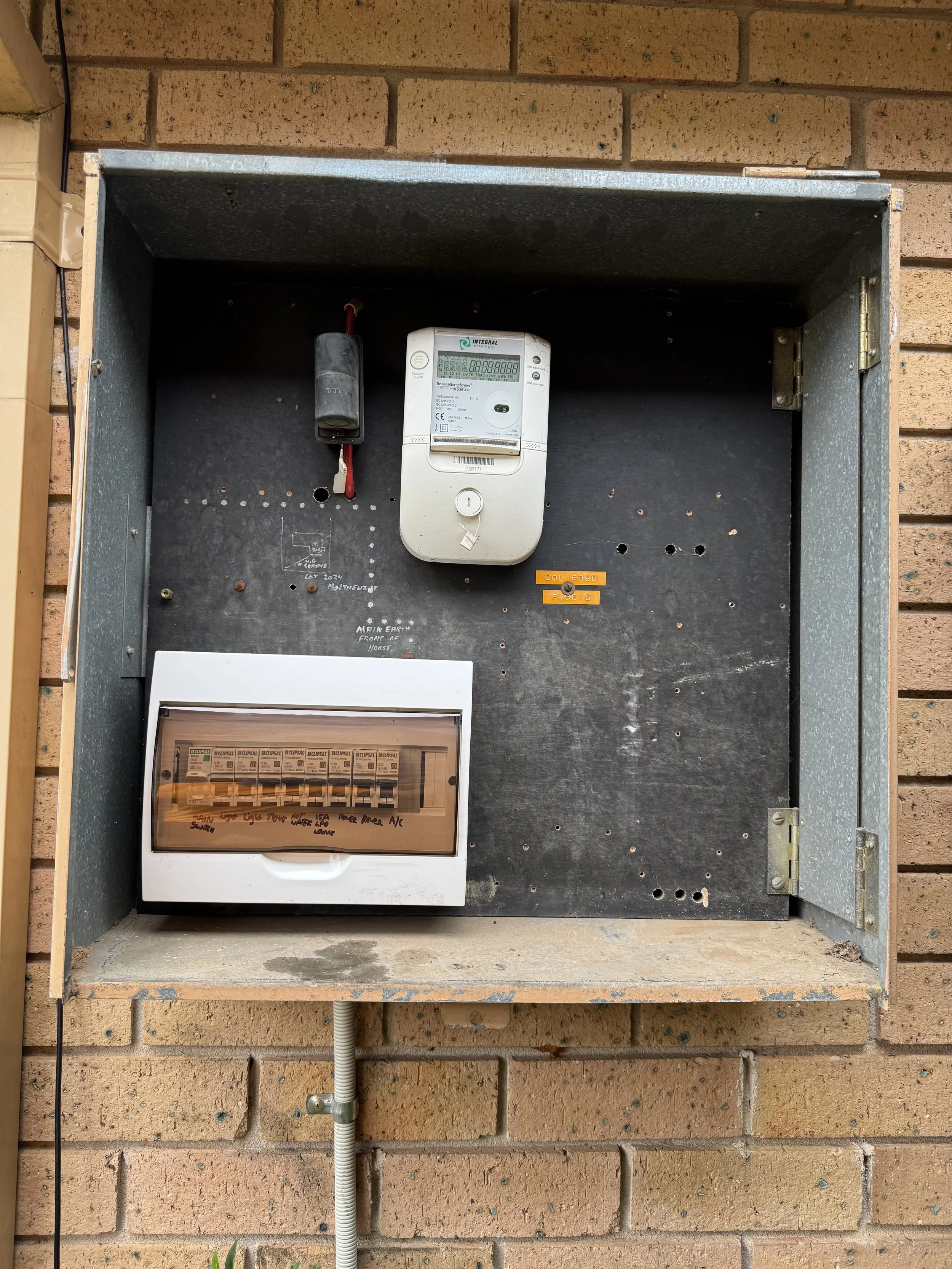 New compliant switchboard