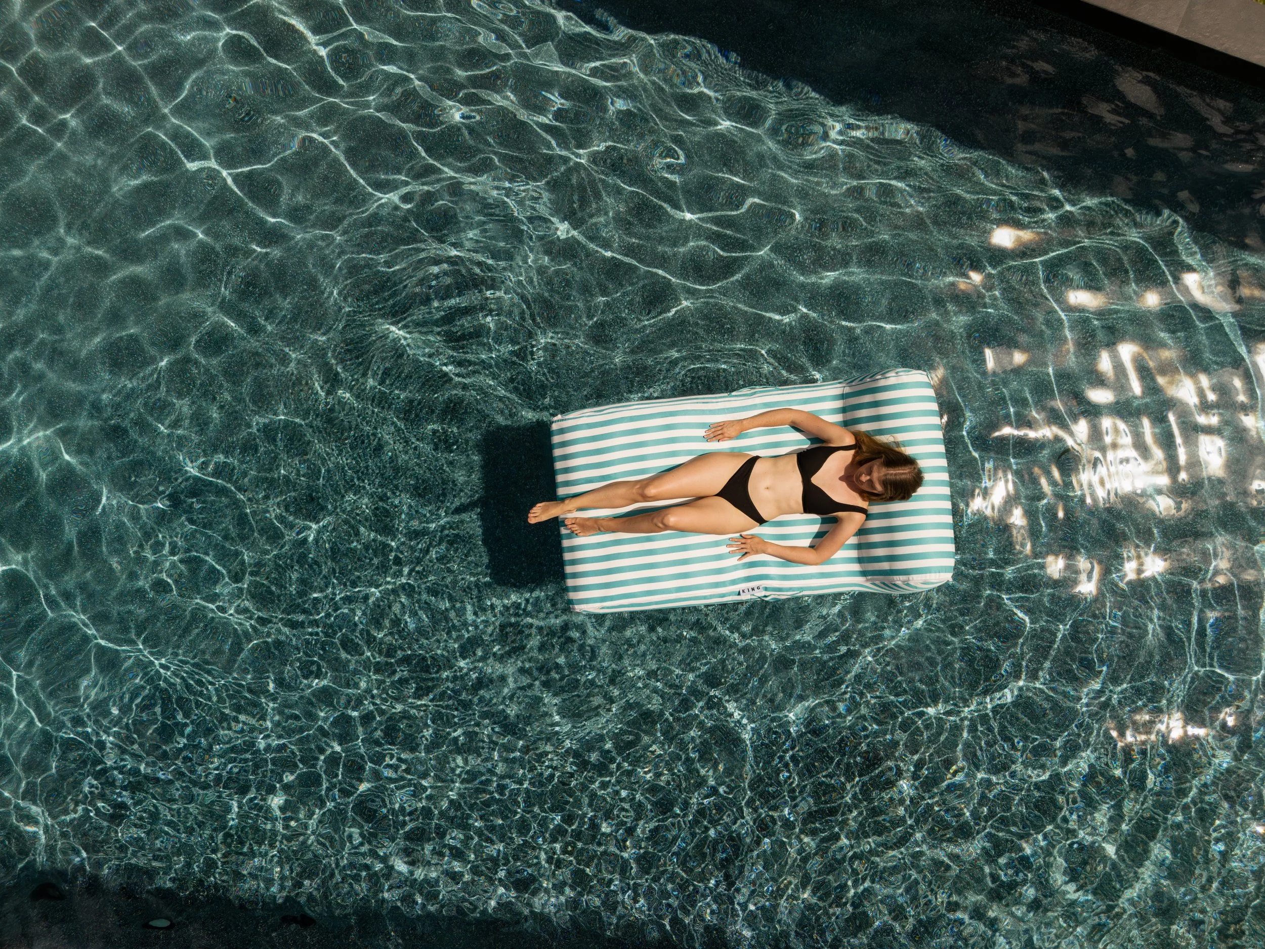 1977 Pool Float_Blackwood Doonan_1.jpg