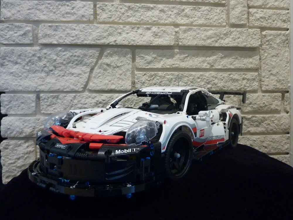 Ana Palestro's LEGO Technic Porsche 911 RSR model in white, red and black race livery