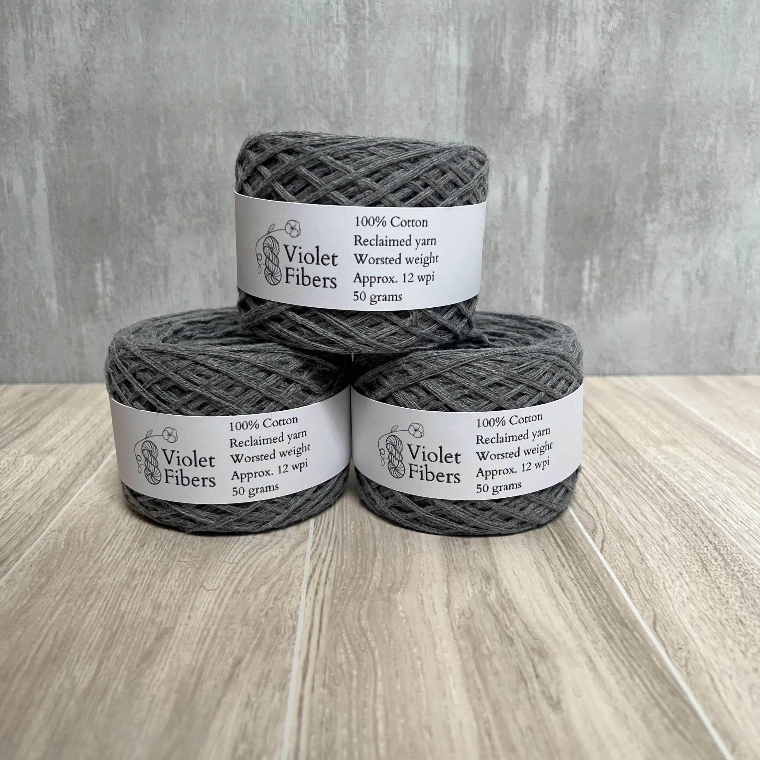 Reclaimed Cotton Yarn - Worsted Weight - Dark Grey