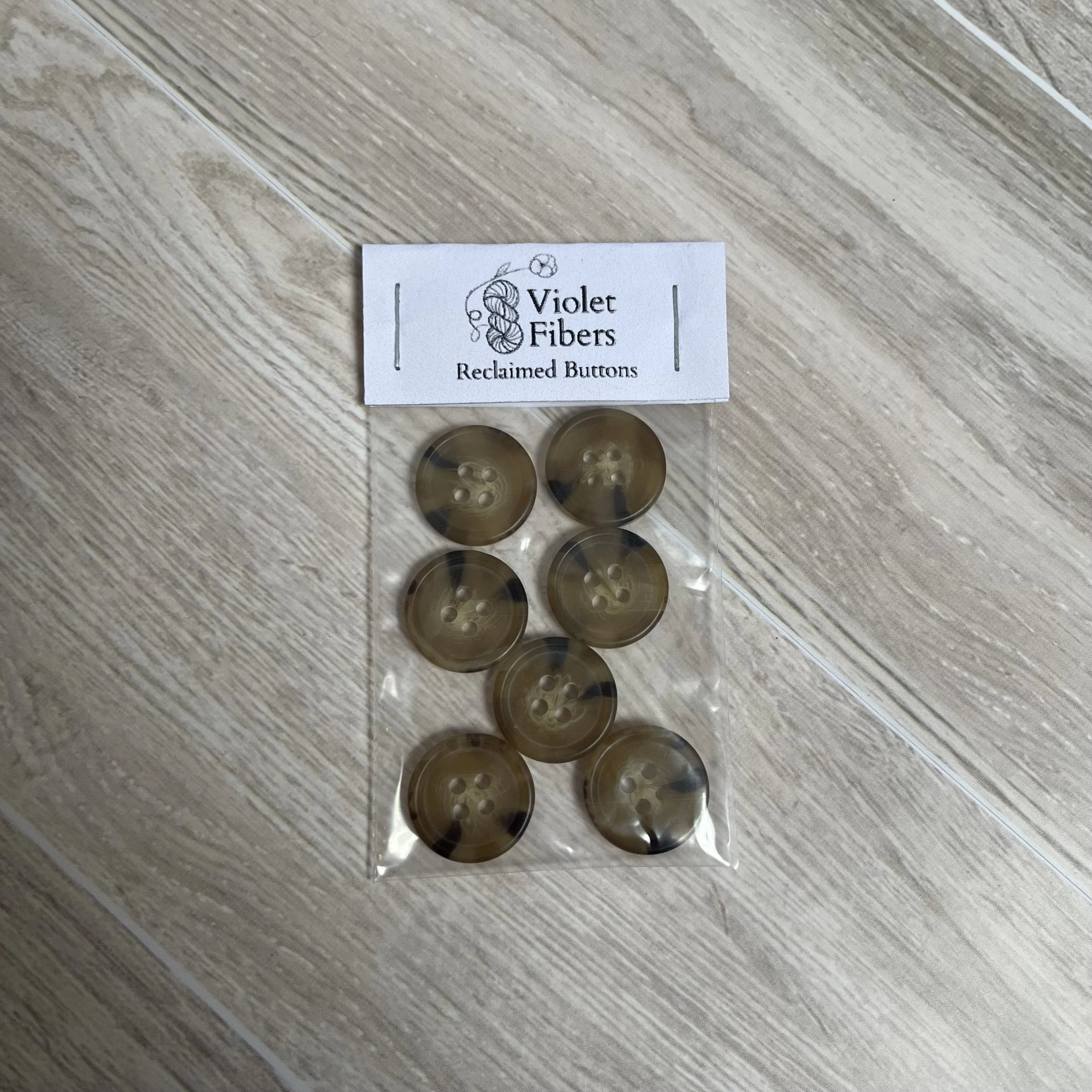 Reclaimed Buttons - 7 Pack