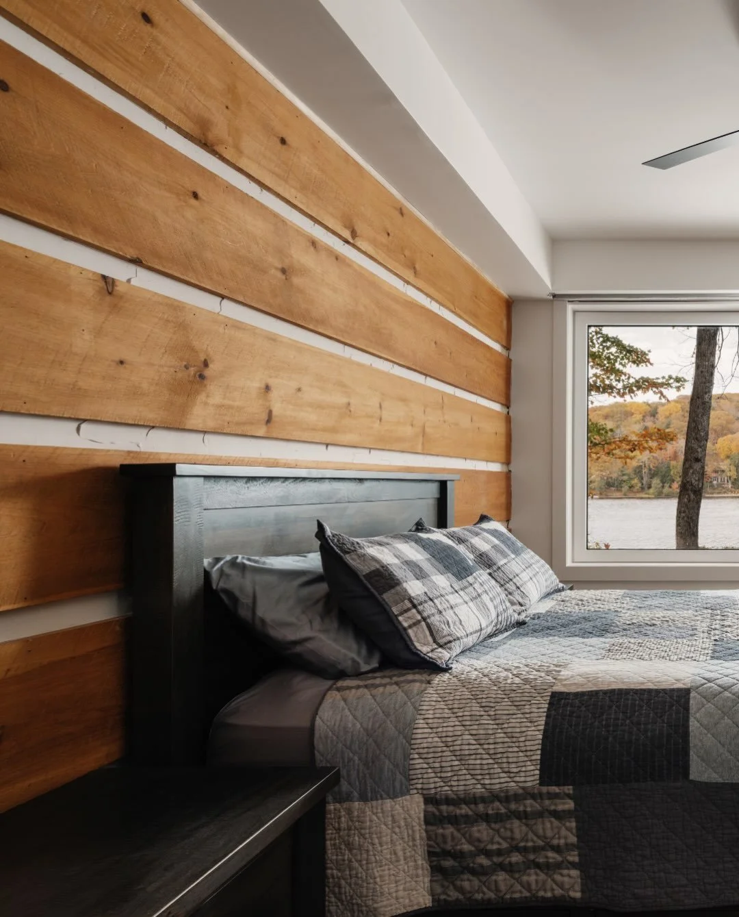 The best Muskoka mornings start right here.⁠
⁠
Swipe for a look at some of our favourite Bredin bedrooms.⁠
⁠
#bredinbrothers #muskokabuilder #muskokacontractor #georgianbaybuilder #muskokarenovations⁠ ⁠
⁠
Bredin Brothers | Muskoka Custom Home Builder