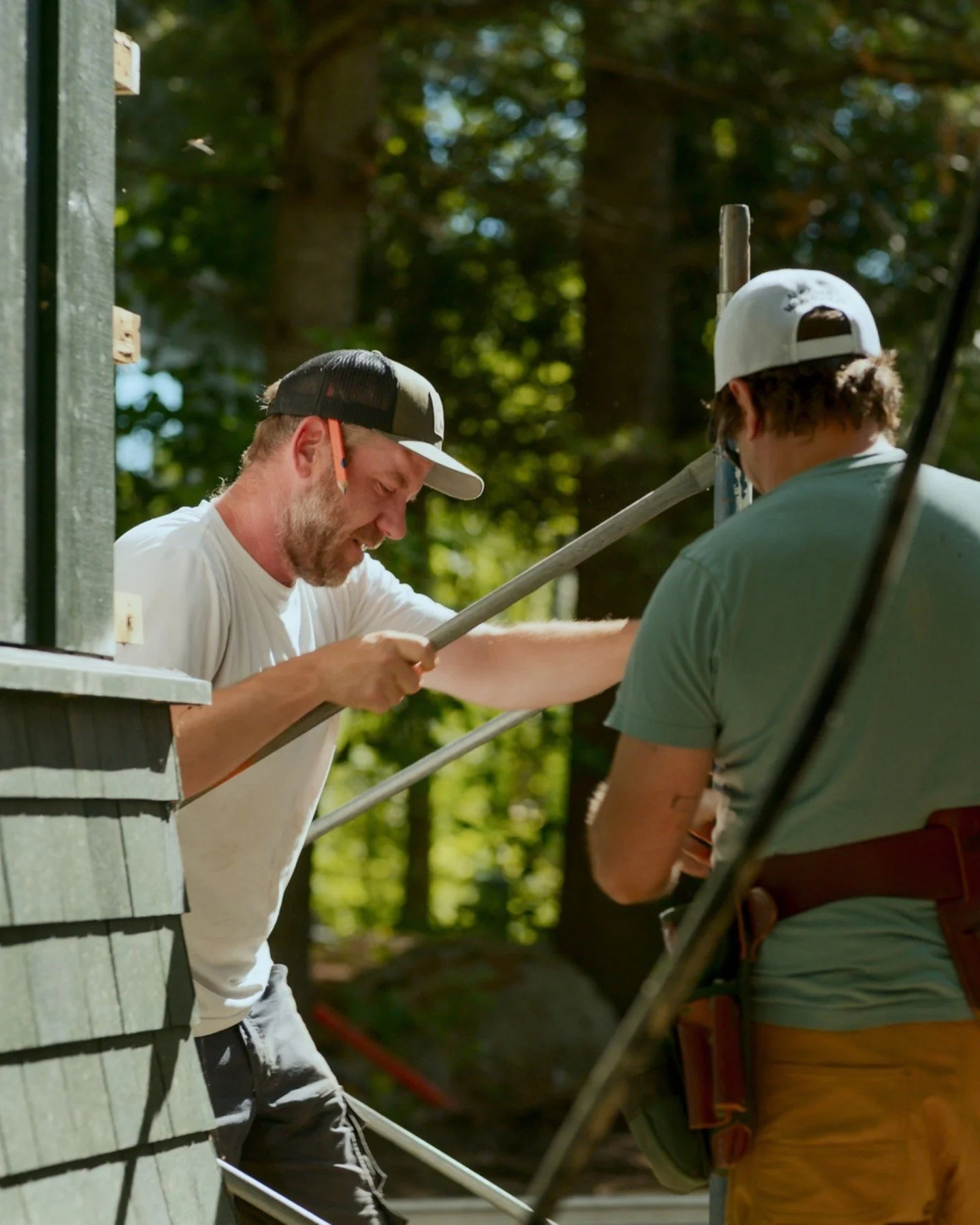 Great progress was made at the Cedar Island Residence this summer. The boathouse, garage and guest house are nearly at the finish line. Our team is just finishing up board and batten siding and cedar shakes, as well as a few last interior details. ⁠
