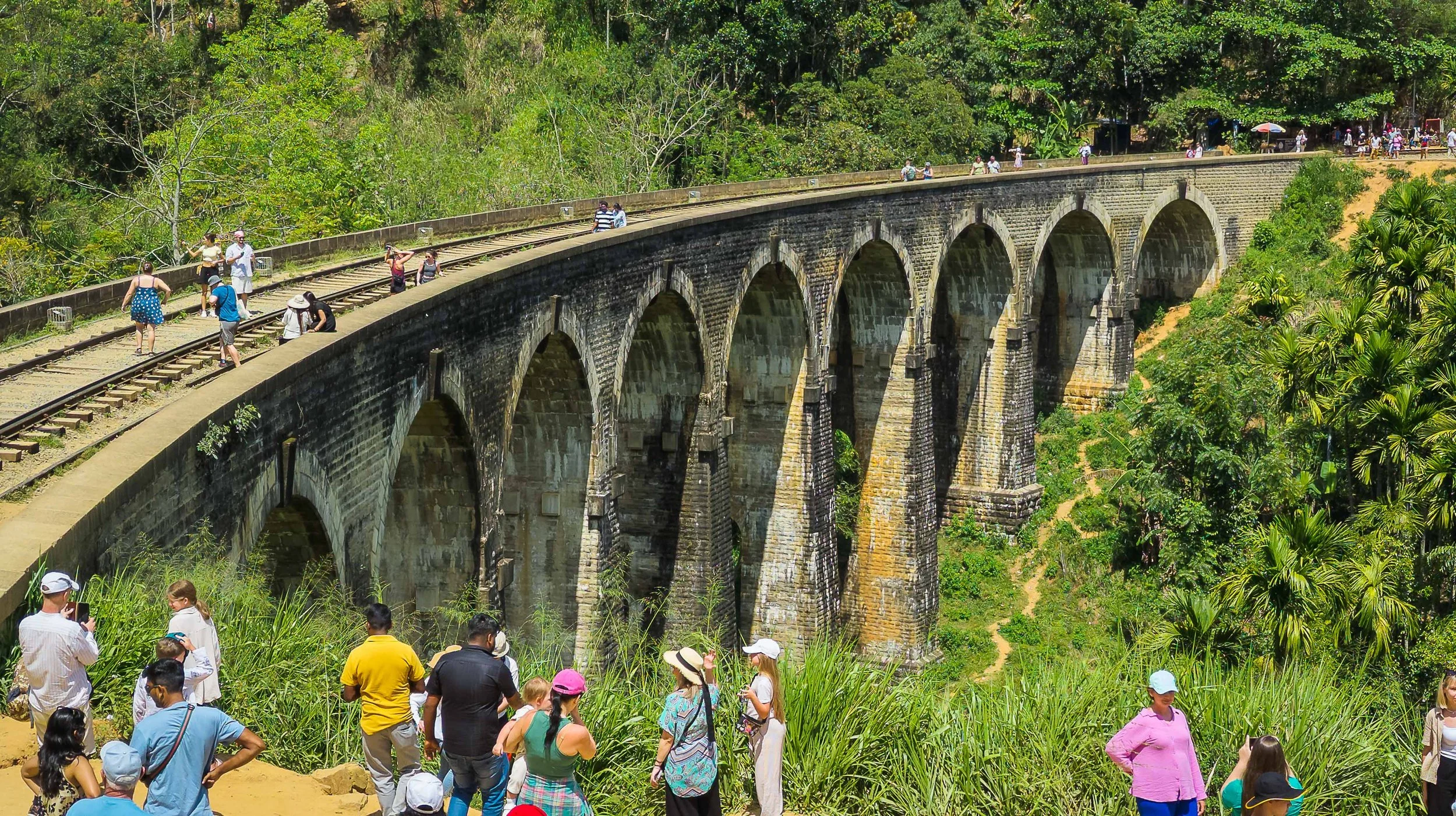 Nine Arch Bridge Demodara