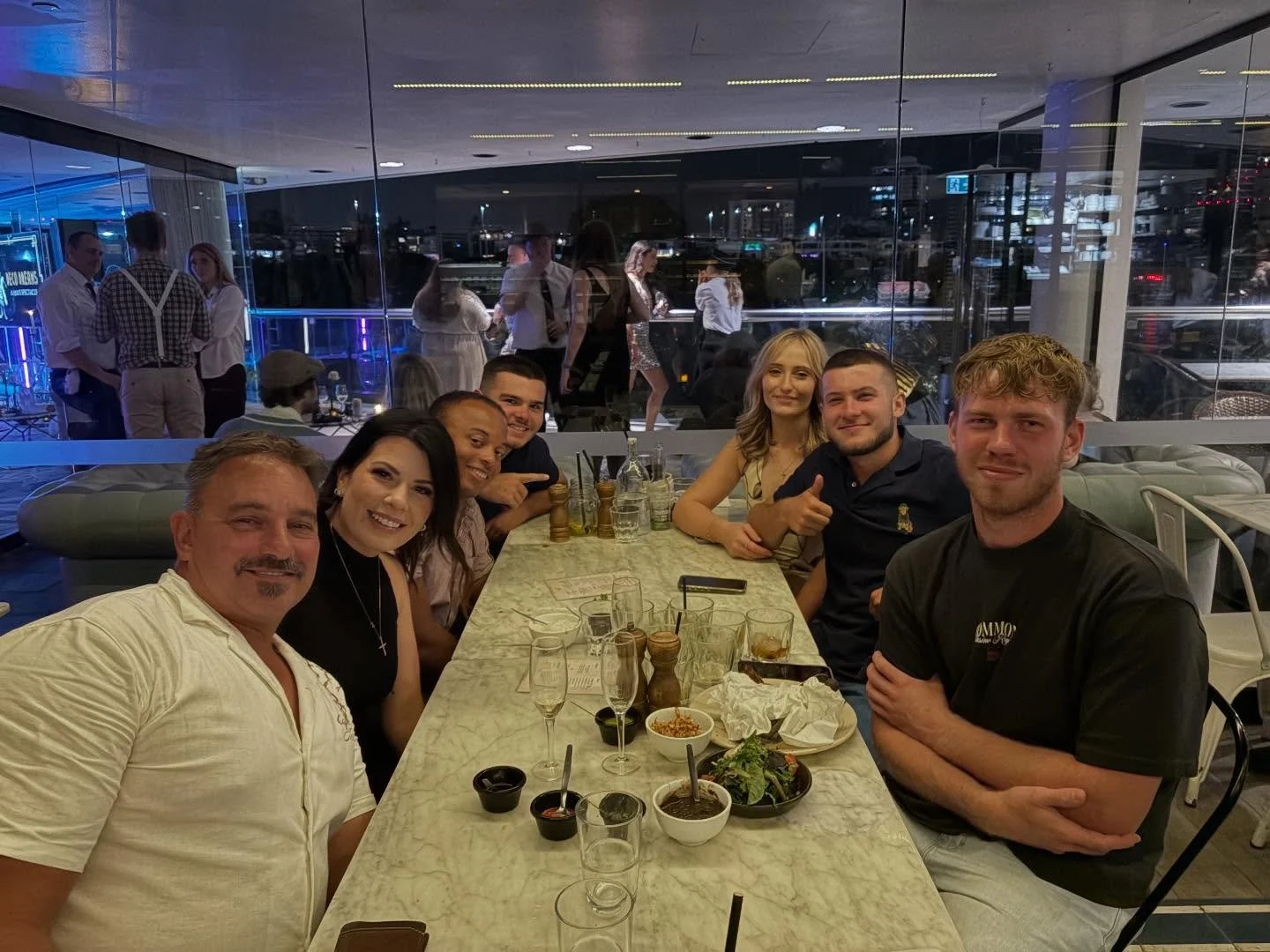 Grateful for this team and the memories we made this year.🌴🍗🪵🪾

Tall Timber Tales

@_tomnorton 
@_its_wayno_ @australiastreesolution 
@_jaydenlilley_