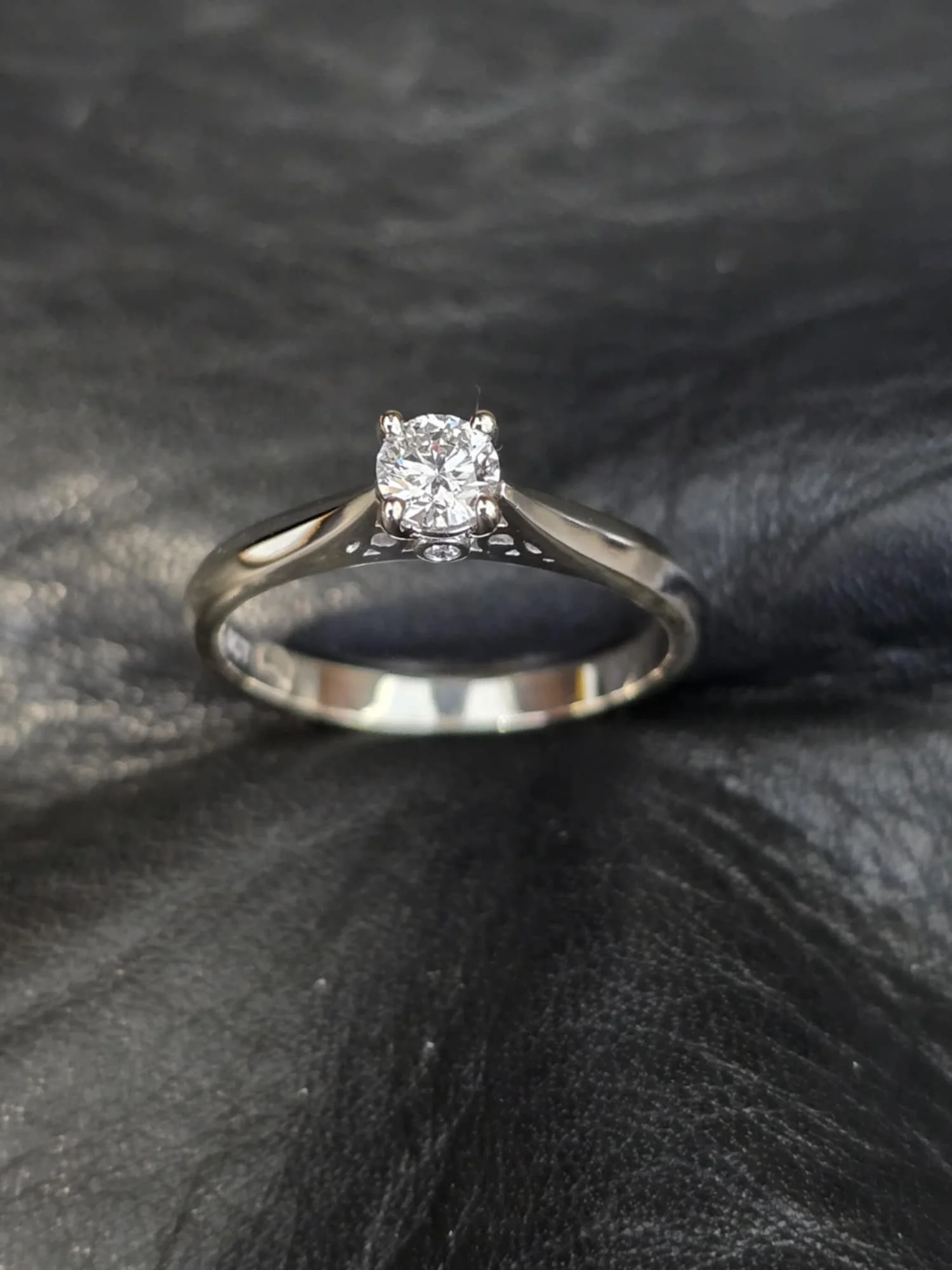 Solitaire Engagement 2.jpg