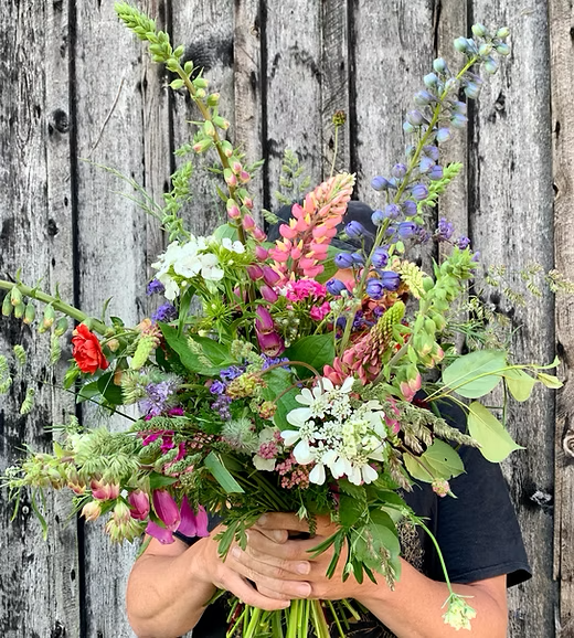 Thorn Fresh Flowers