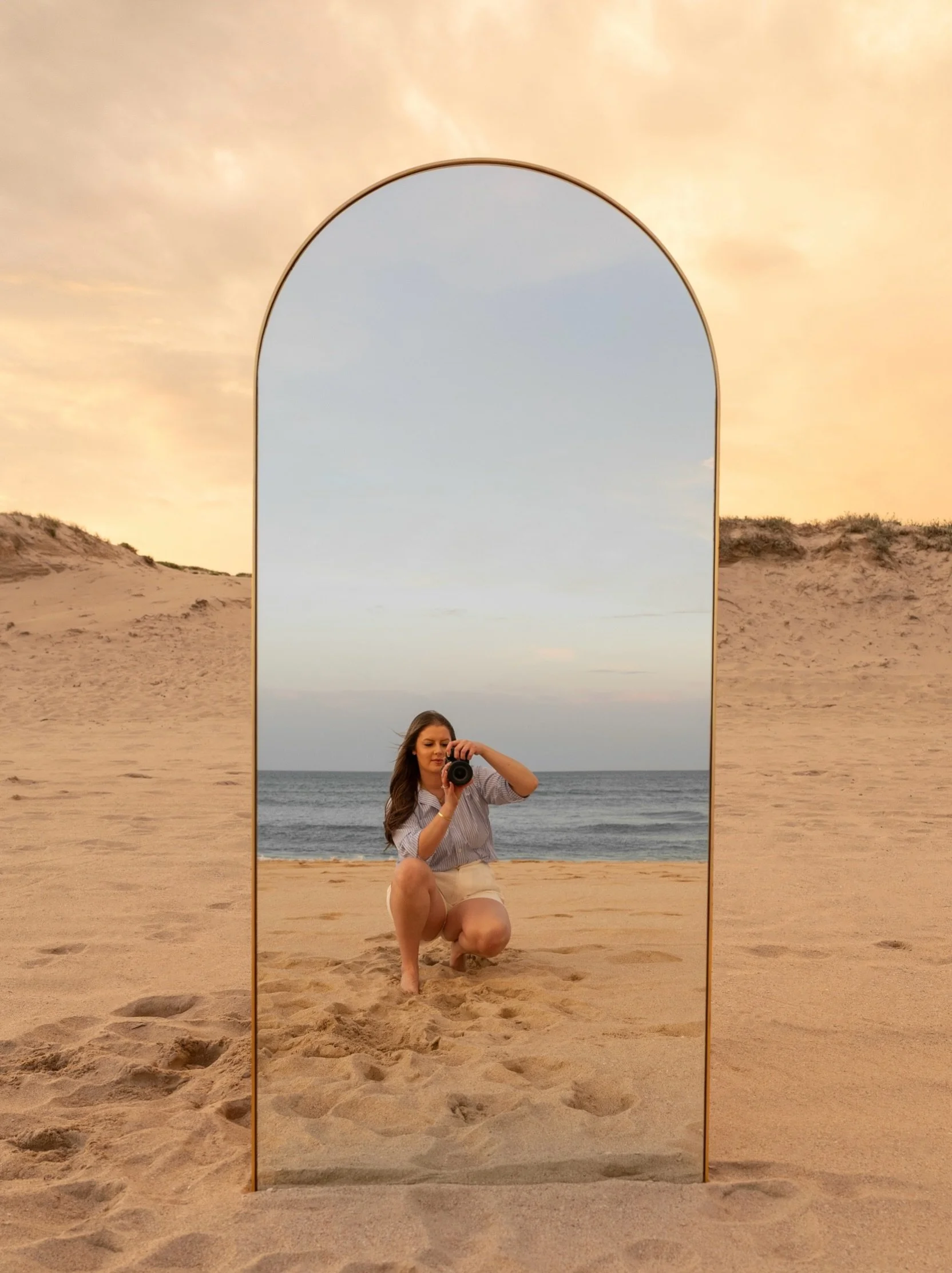 A little hello from the face behind the lens!

I&rsquo;m Natalie, the photographer behind Natalie Arna Photography.

I love capturing the joy and connection between people, while paying close attention to the finer details that bring an image togethe