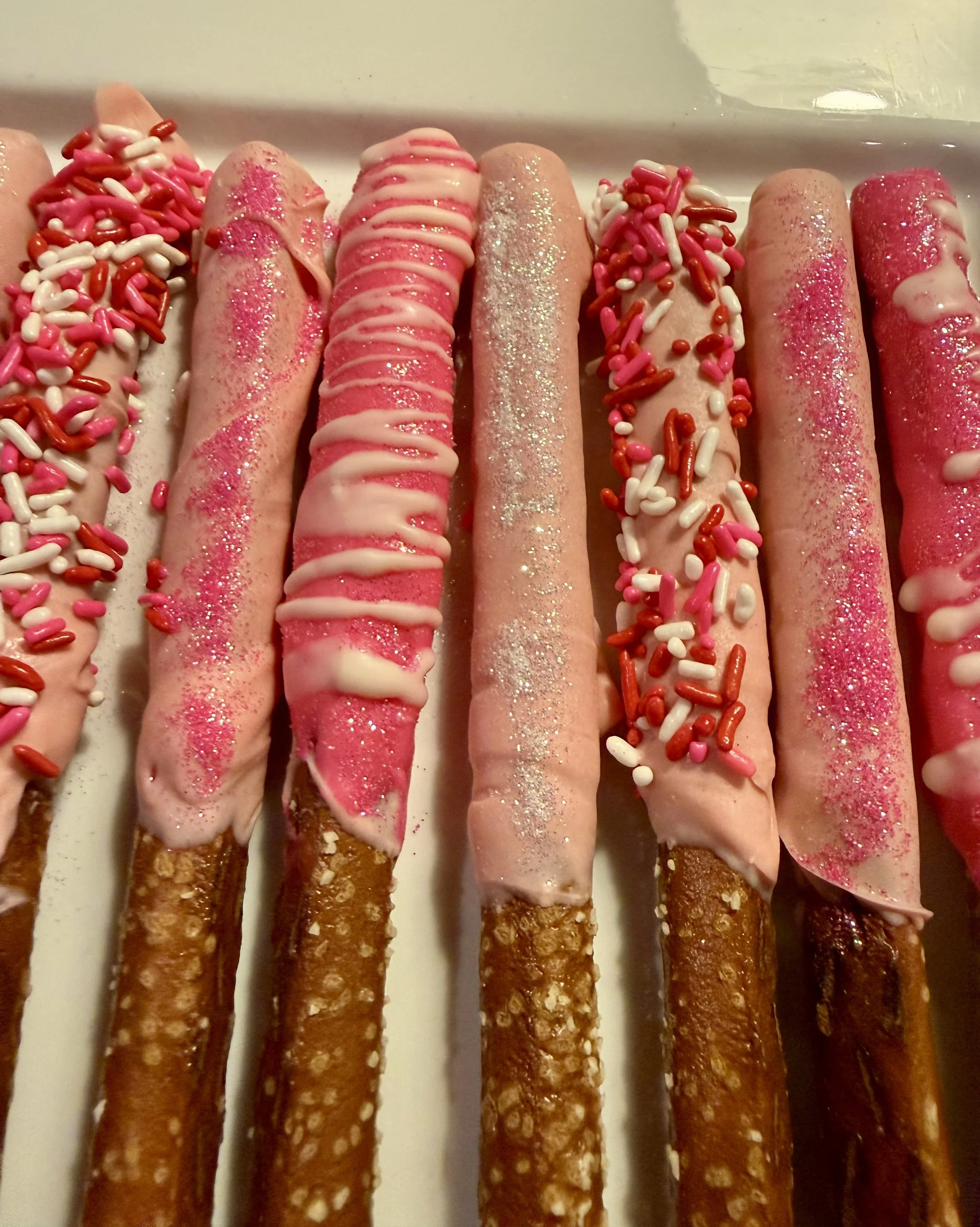 Chocolate-Dipped Pretzels