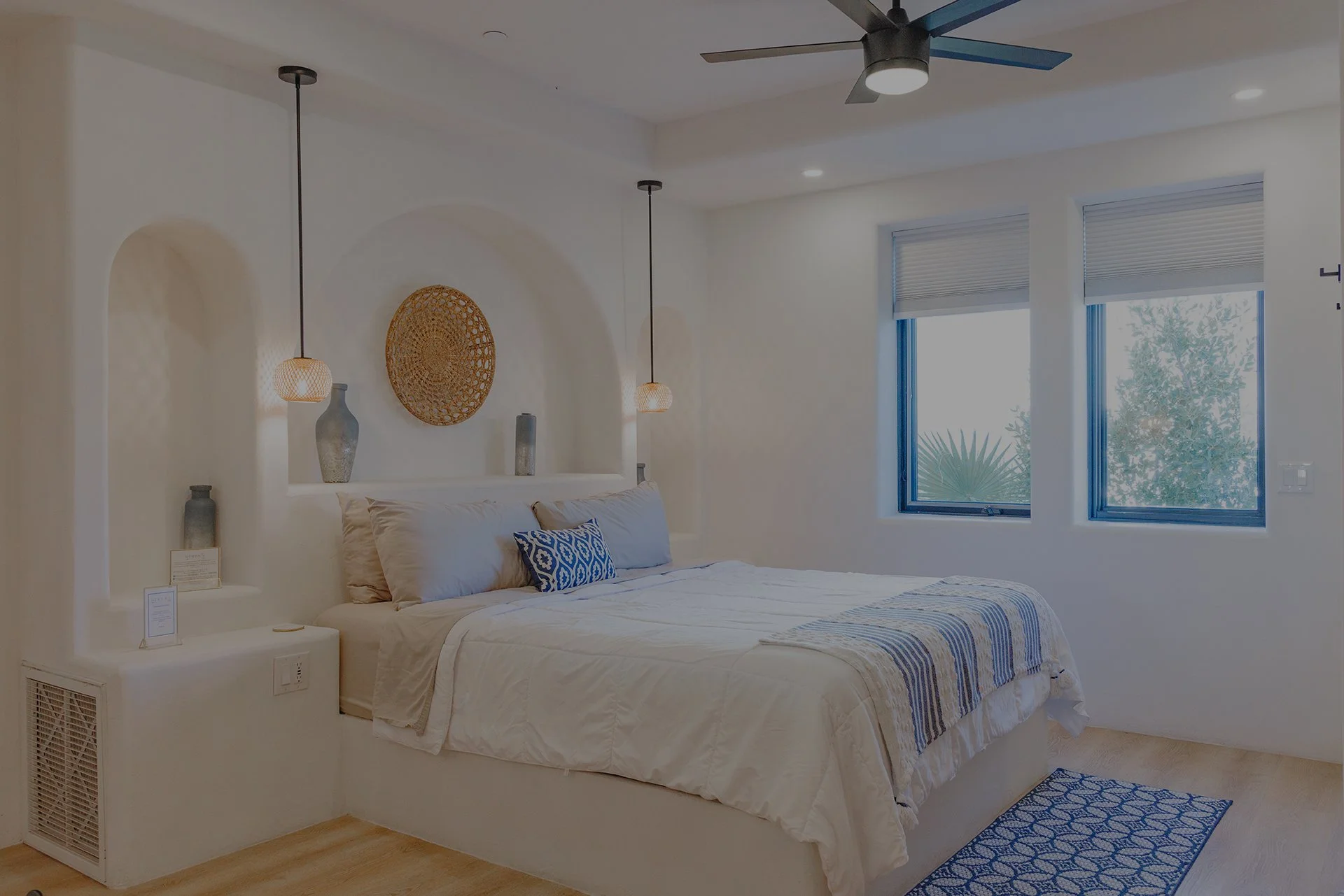 Santorini Rooms • Villa