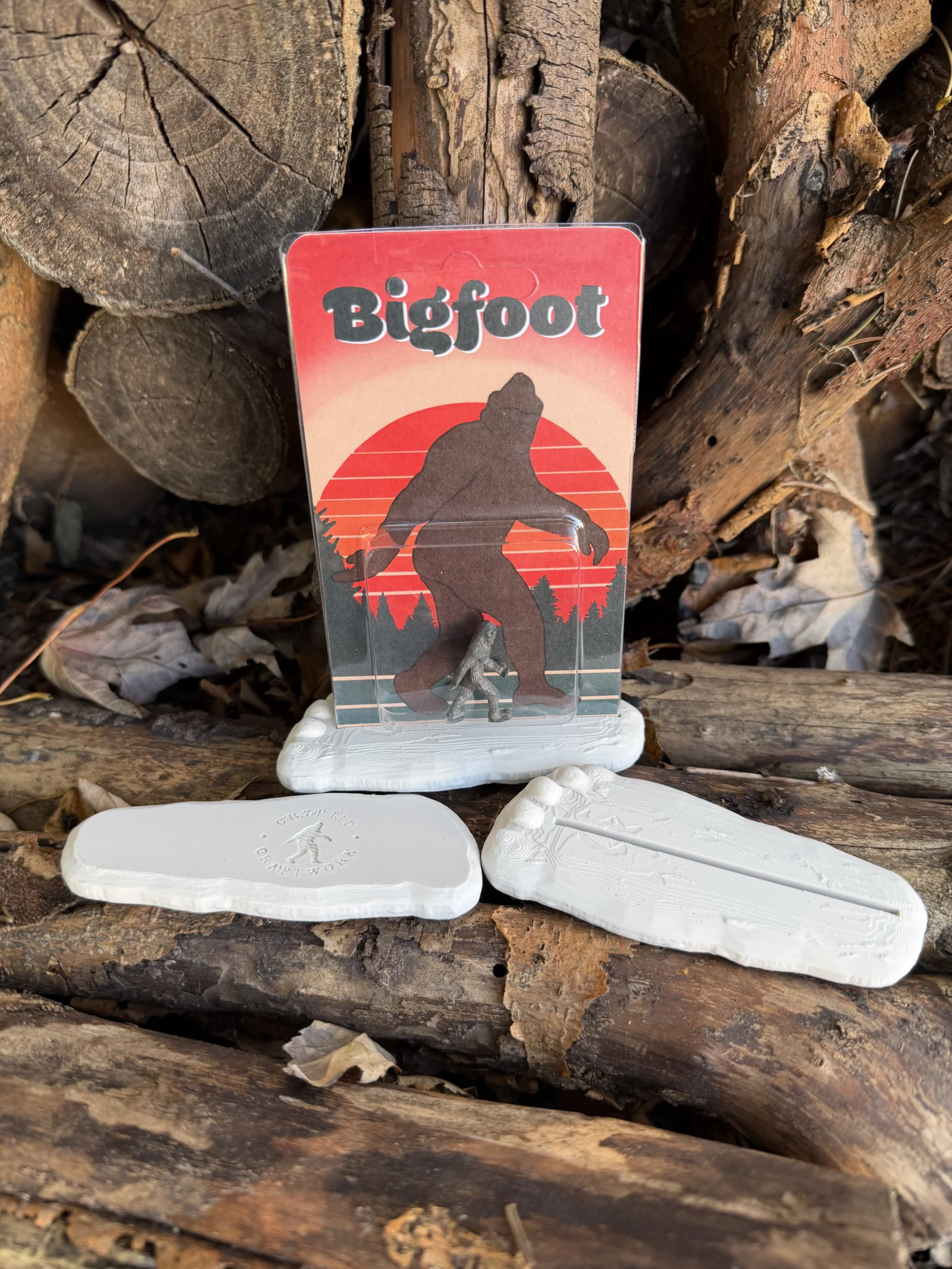 Bigfoot Track Cast Stands