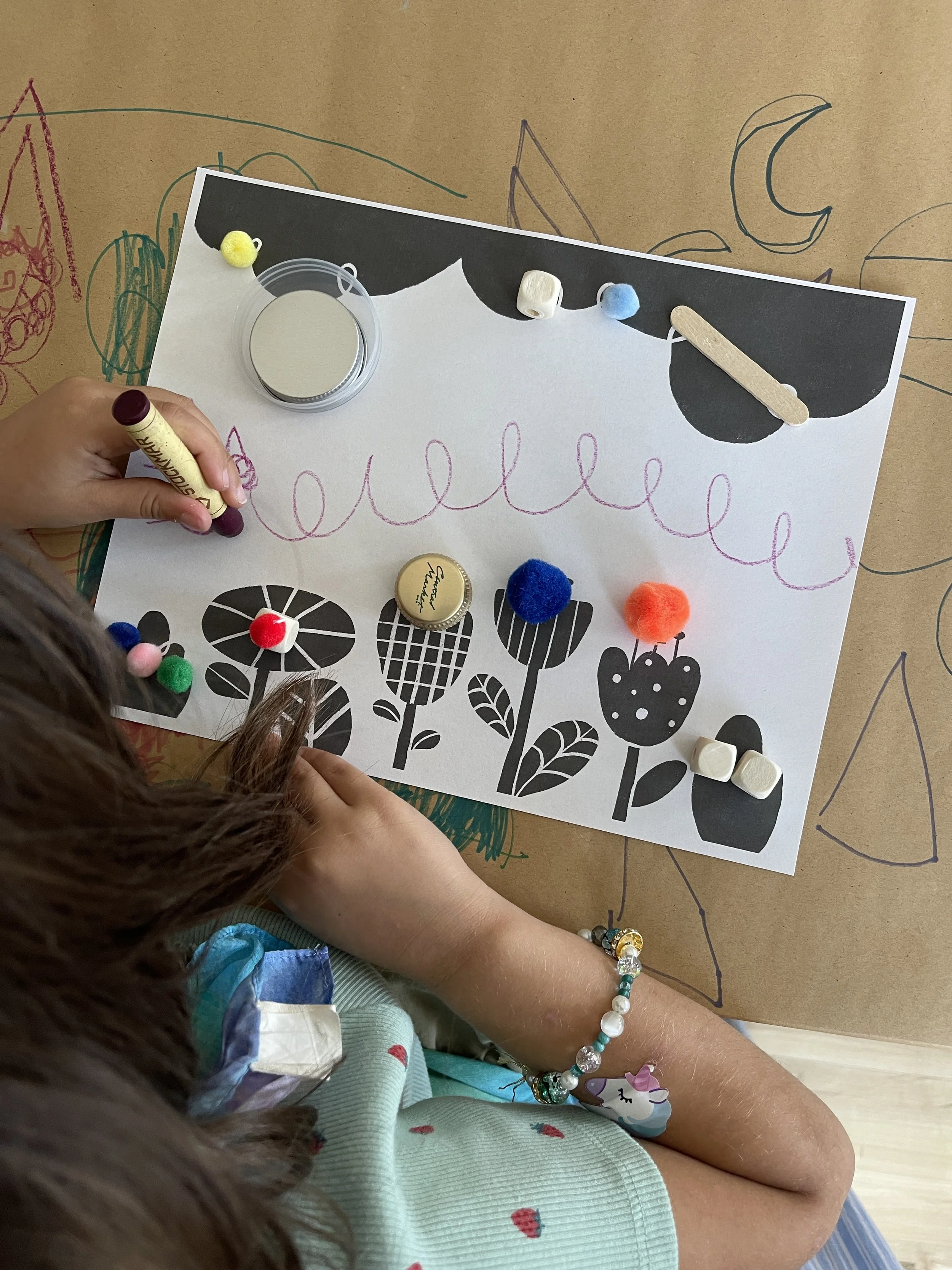 Raising Crayon Kids: How to Create a Screen-Free, Creative Childhood at Home