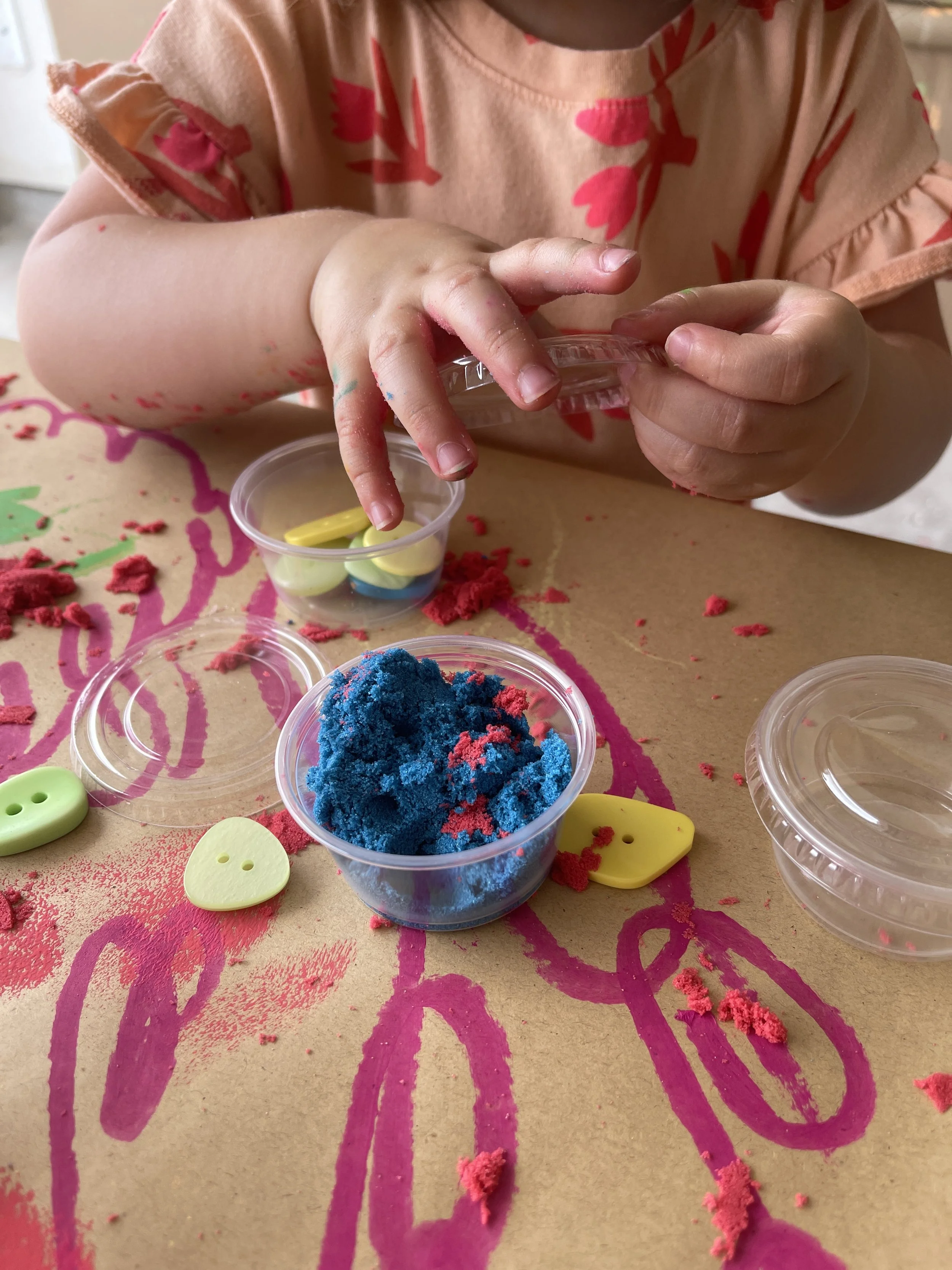 8 Sensory Invitations Using Loose Parts and Everyday Materials