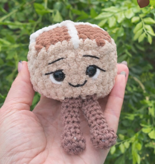 Crocheted Hot cross cutie