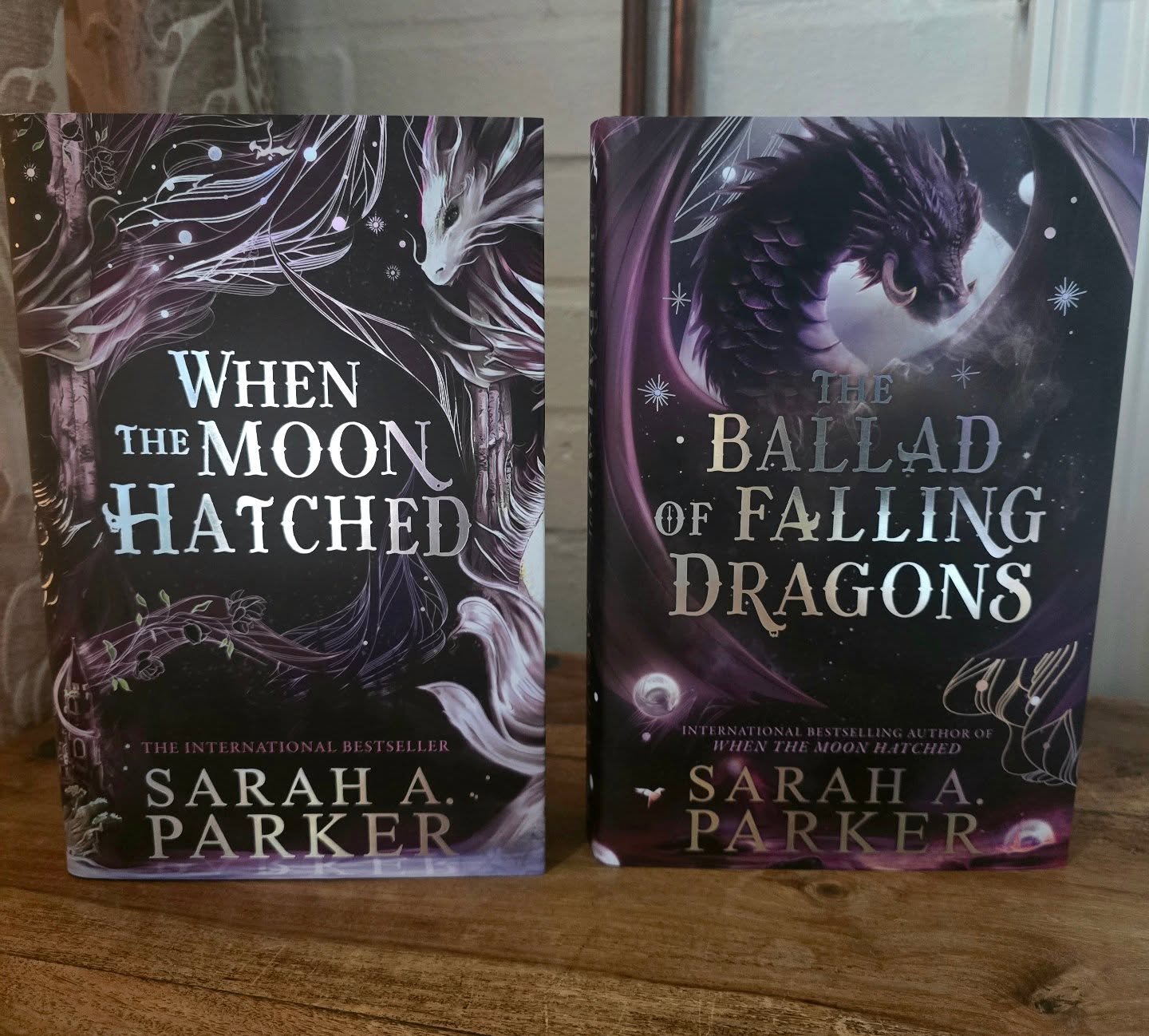 Some very exciting new stock has been added to the site 👀 🐉

#bookshop #booktok #whenthemoonhatched #lockedlibrary #secondhandbooks