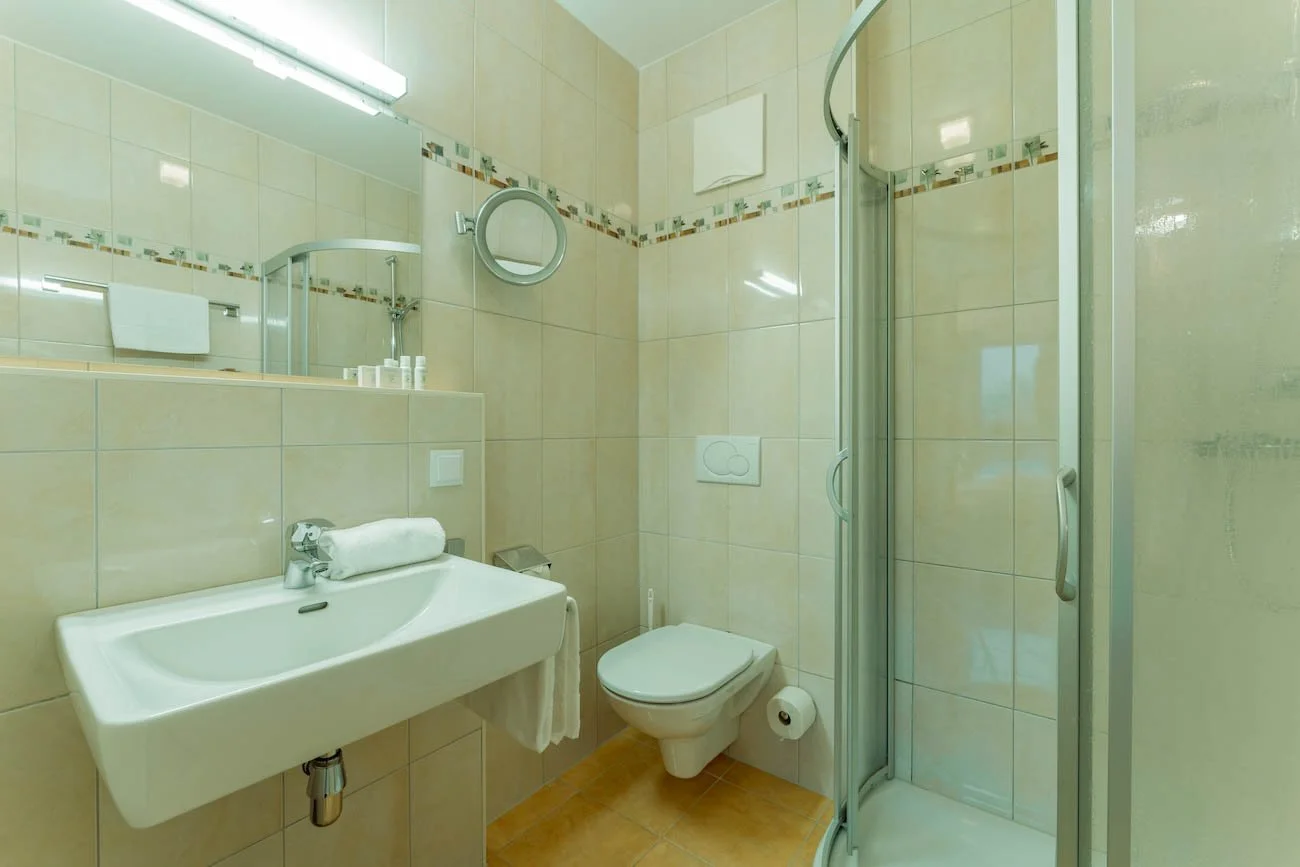 eder VIEW Apartment No 2 Bad 1.jpg