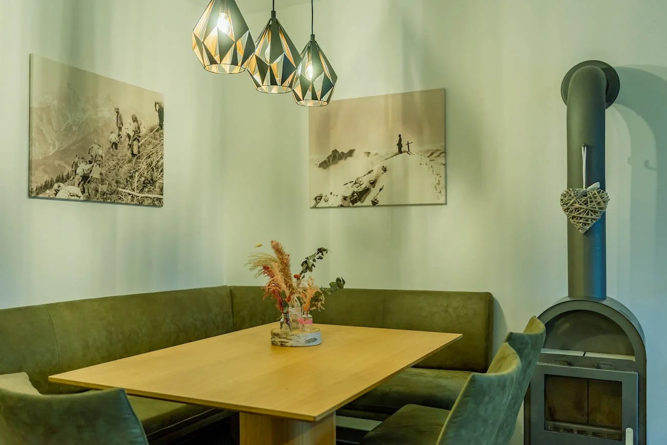 eder VIEW Apartment No 2 Esszimmer 2.jpg