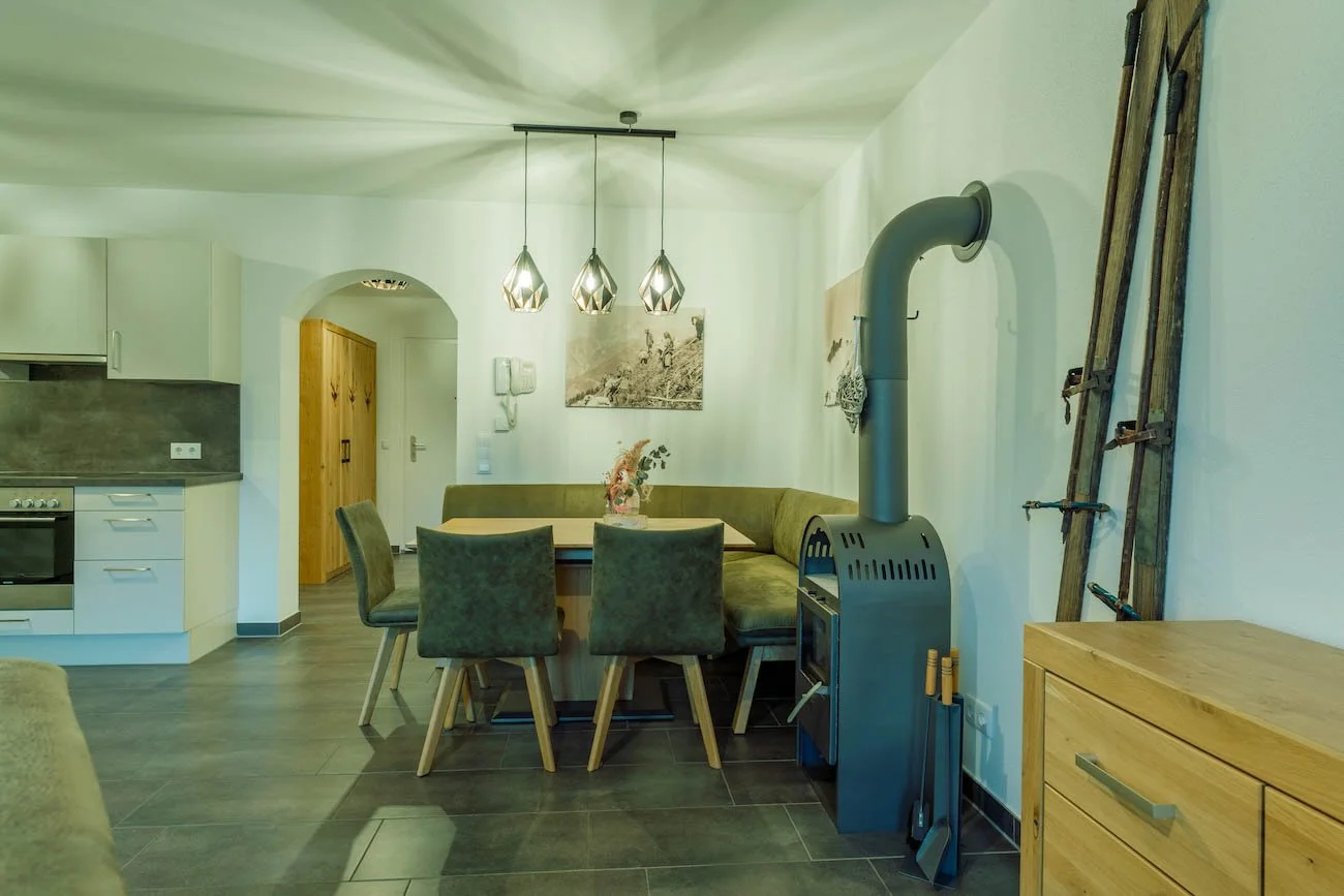 eder VIEW Apartment No 2 Esszimmer 6.jpg