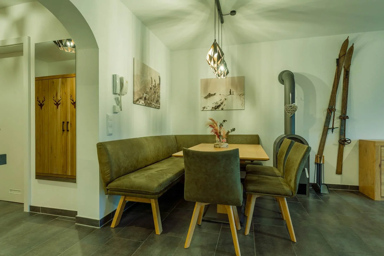 eder VIEW Apartment No 2 Esszimmer 8.jpg