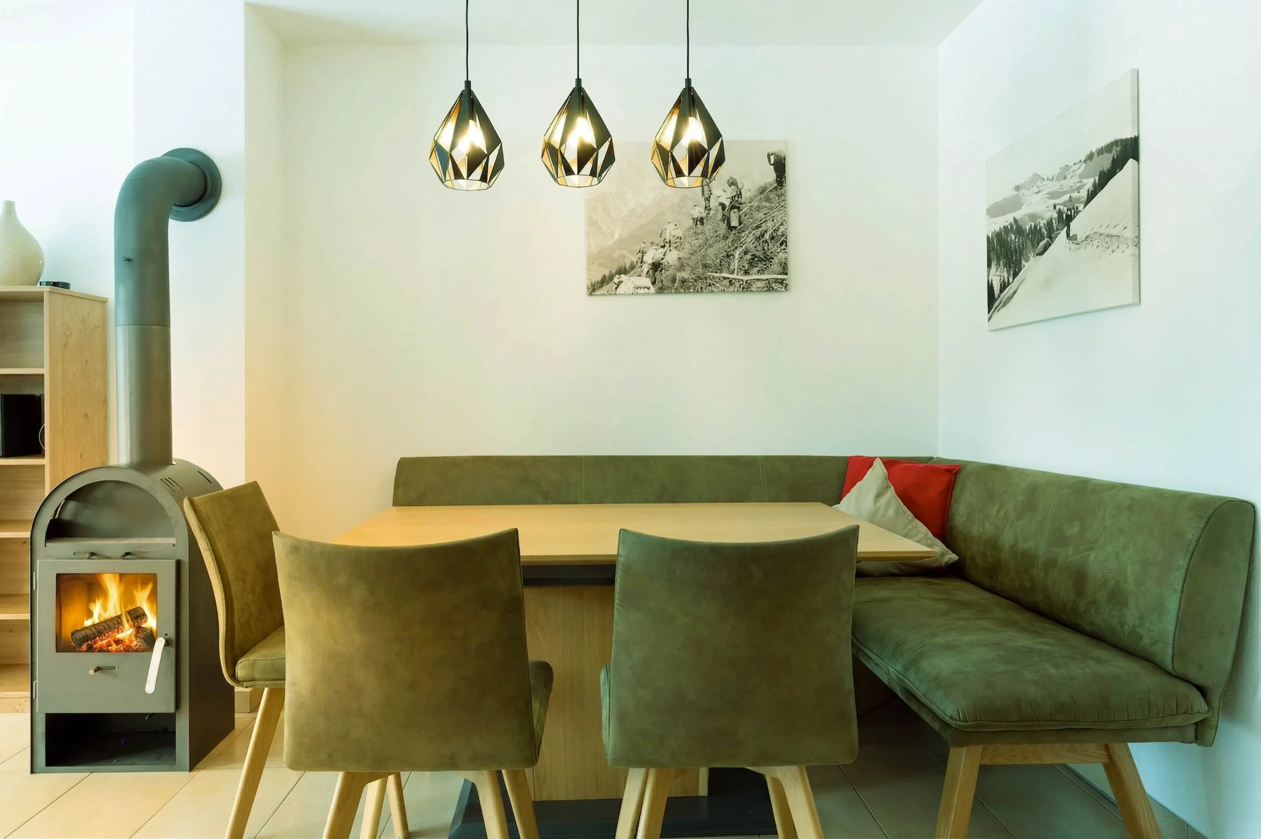 eder VIEW Apartment No 3 Esszimmer 1.jpg