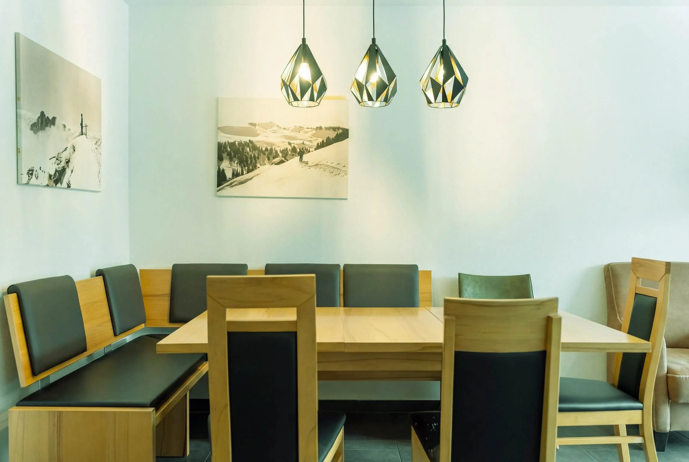 eder VIEW Apartment No 4 Esszimmer.jpg