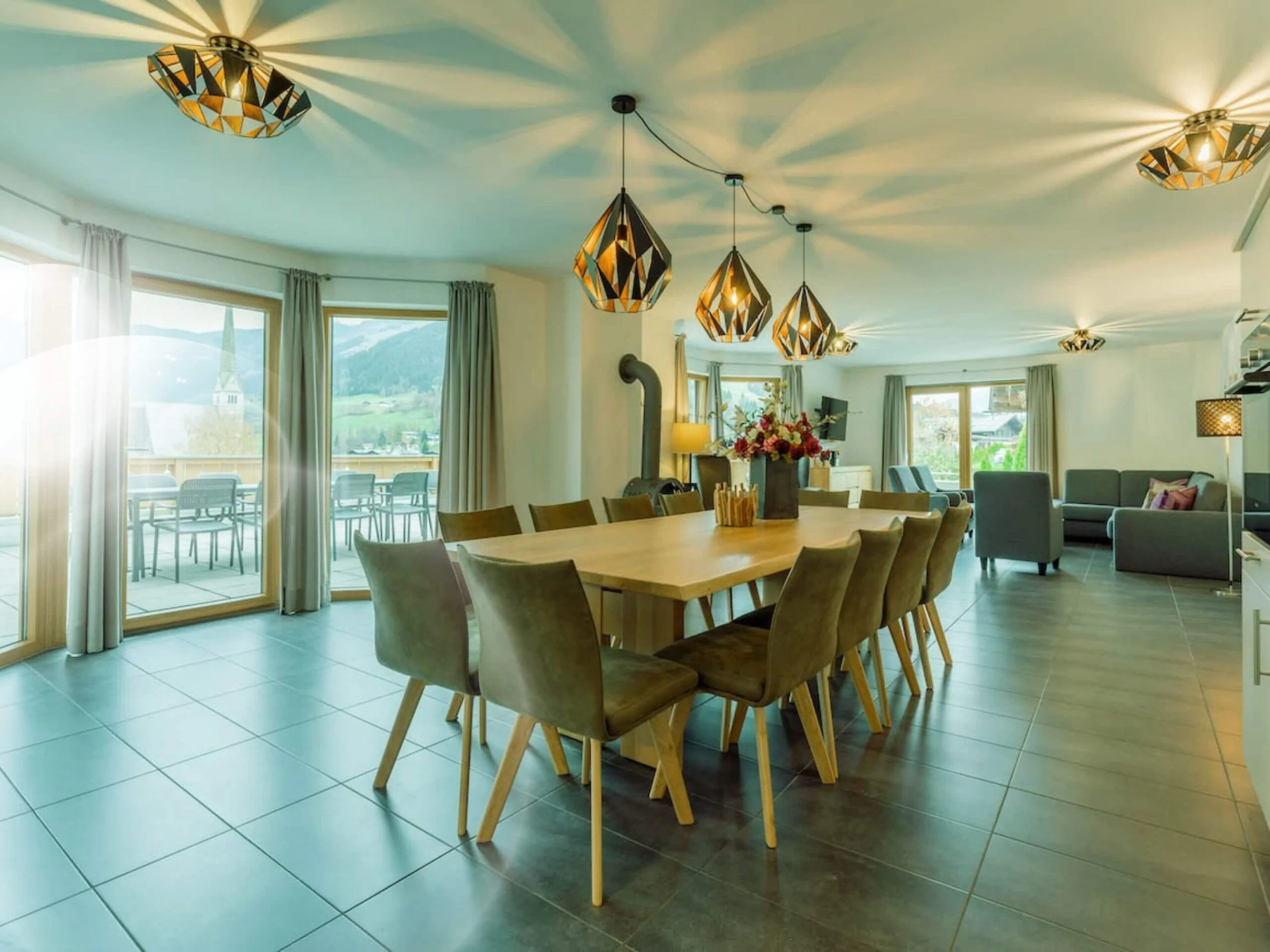 eder VIEW Apartment No 5 Esszimmer 3.jpg