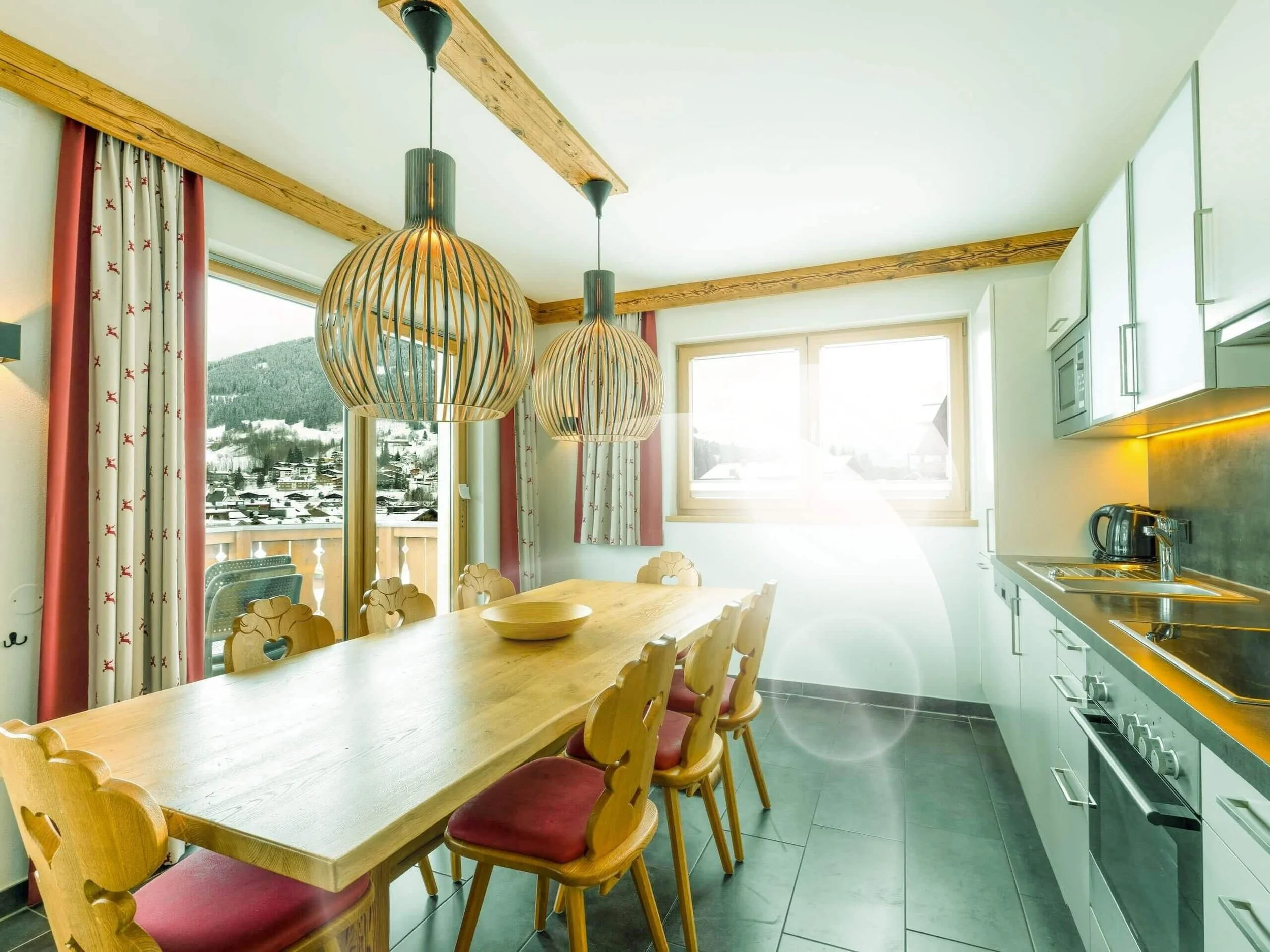 eder VIEW Apartment No 6 Esszimmer 1.jpg