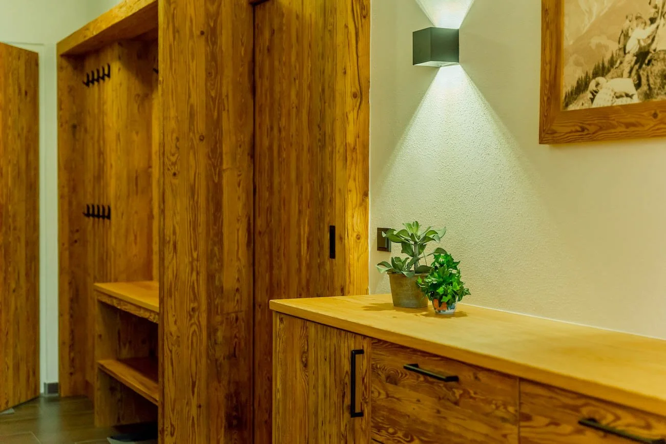 eder VIEW Apartment No 6 Flur 2.jpg