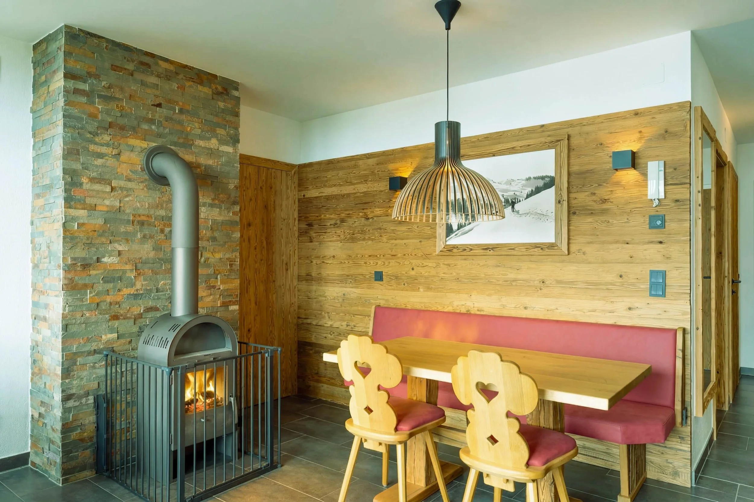 eder VIEW Apartment No 6 Wohnzimmer 3.jpg