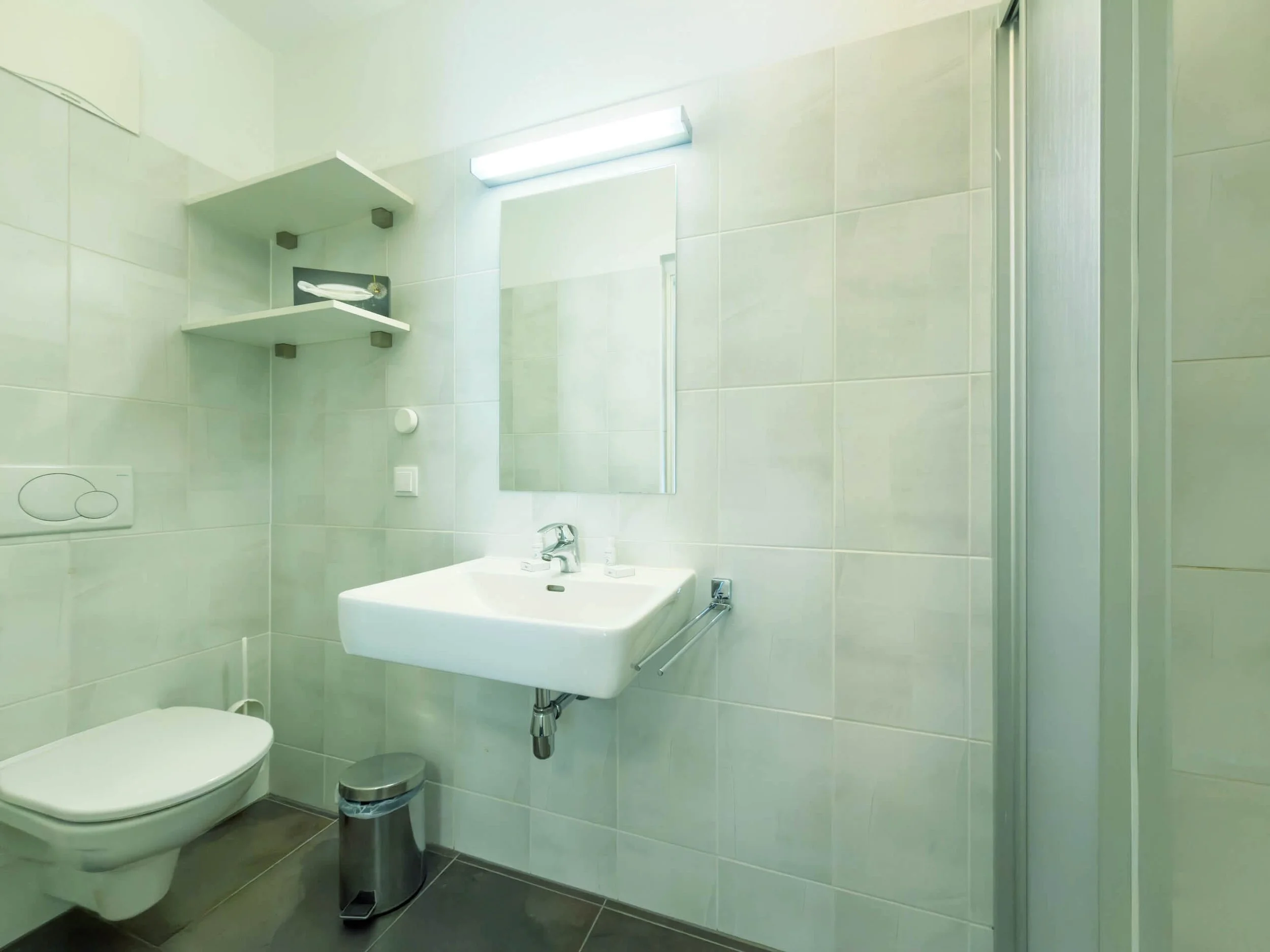 eder VIEW Apartment No 7 Bad 3.jpg