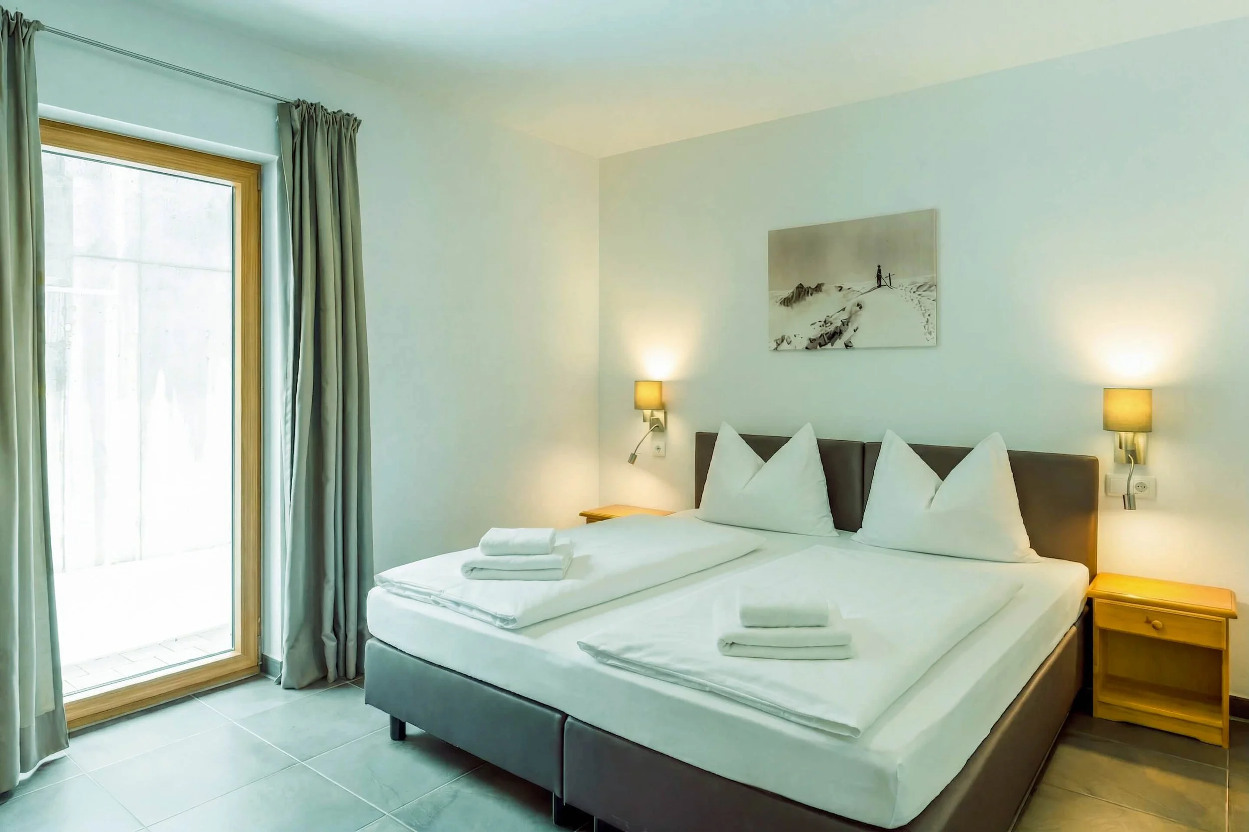 eder VIEW Apartment No 7 Zimmer 1.jpg