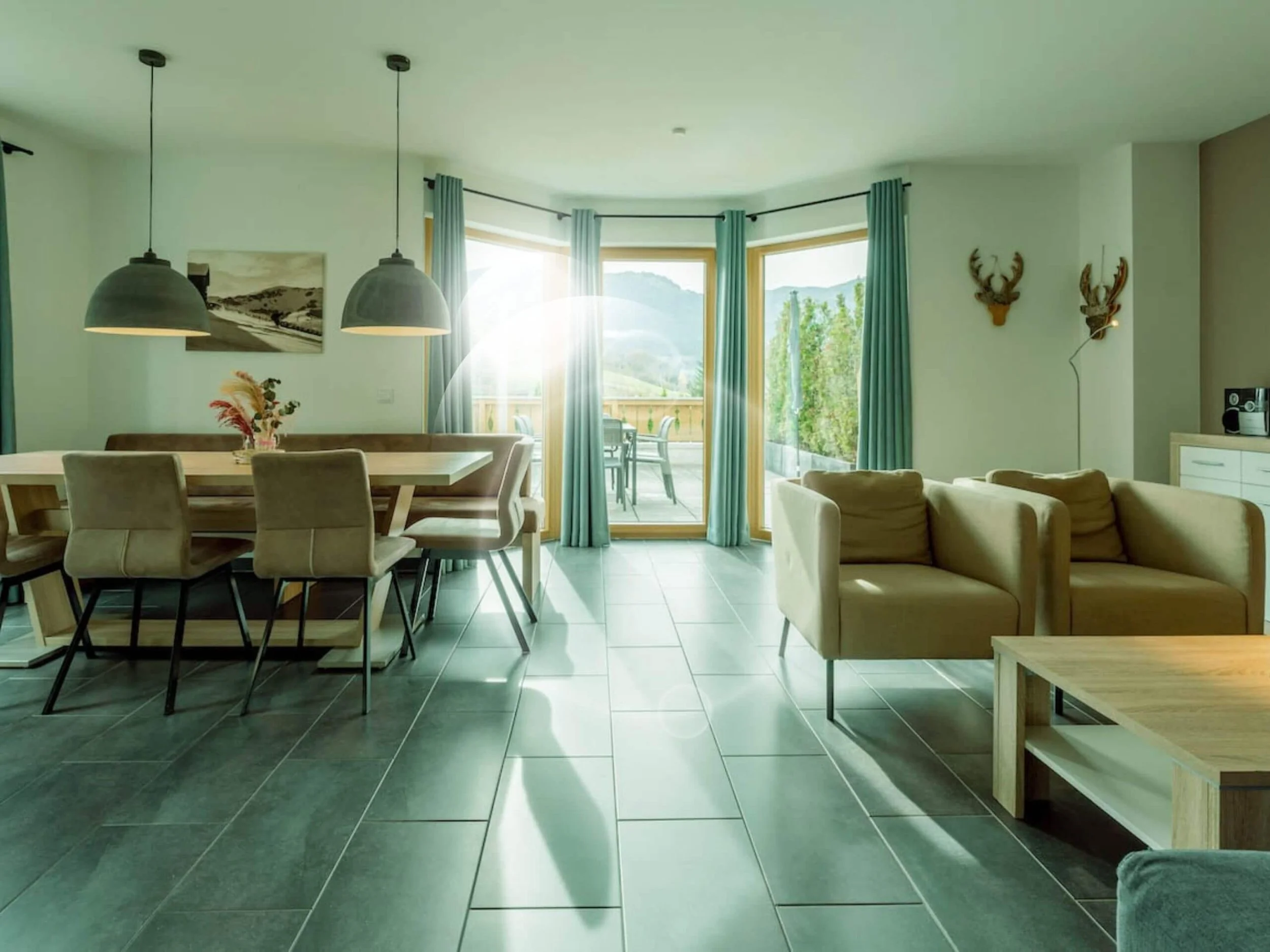 eder VIEW Apartment No 8 Wohnzimmer 3.jpg