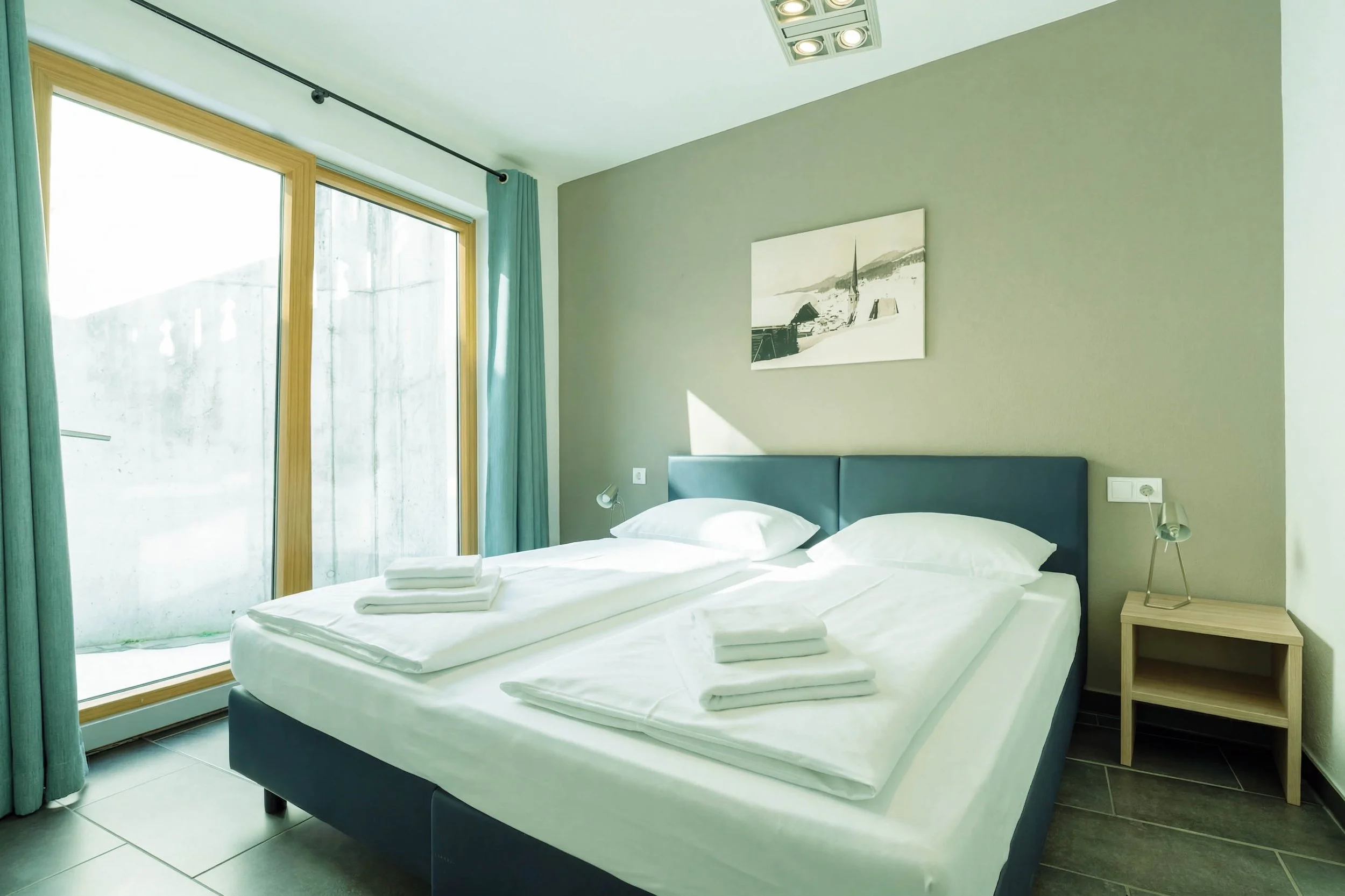 eder VIEW Apartment No 8 Zimmer 1.jpg