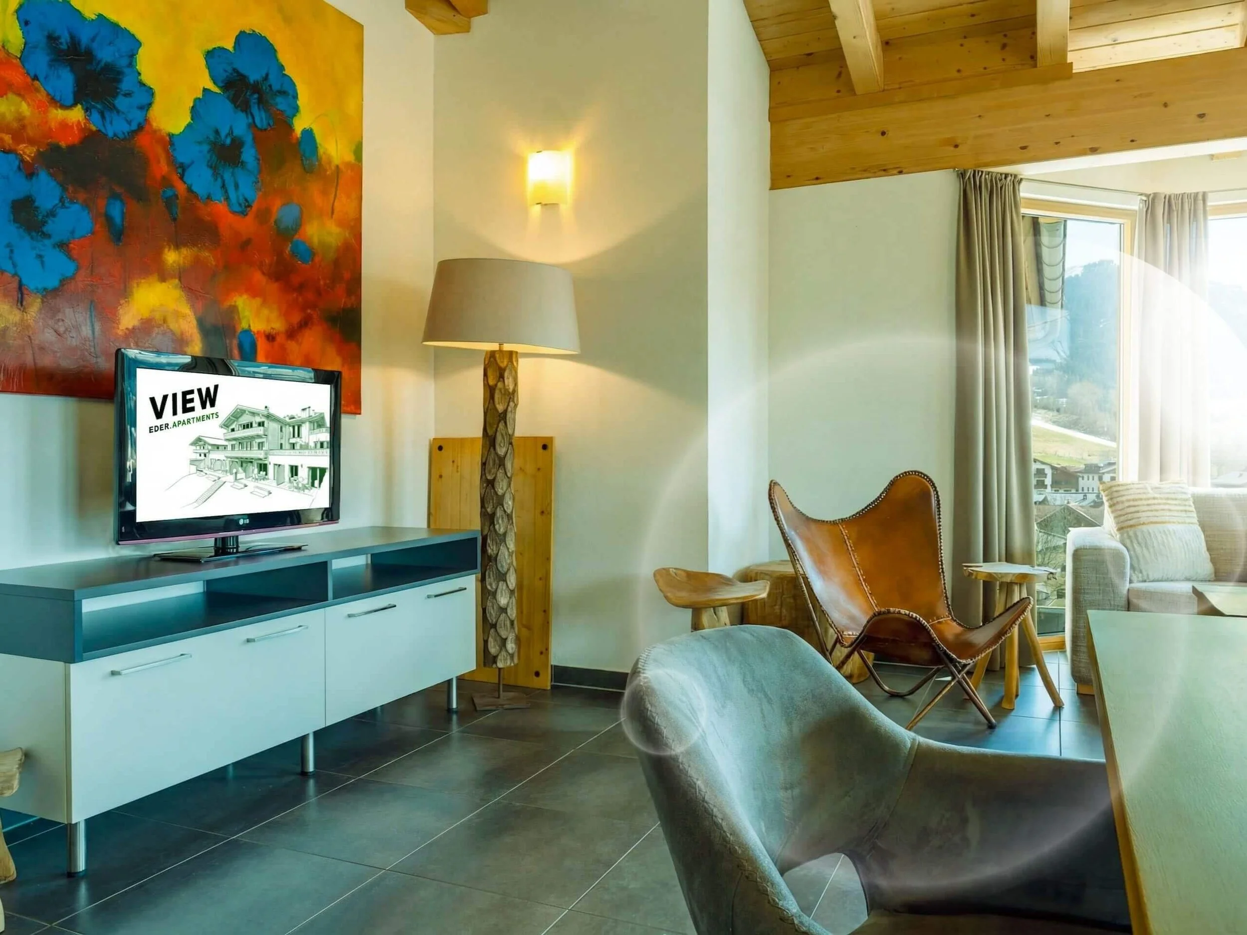 eder VIEW Apartment No 9 Wohnzimmer 3.jpg