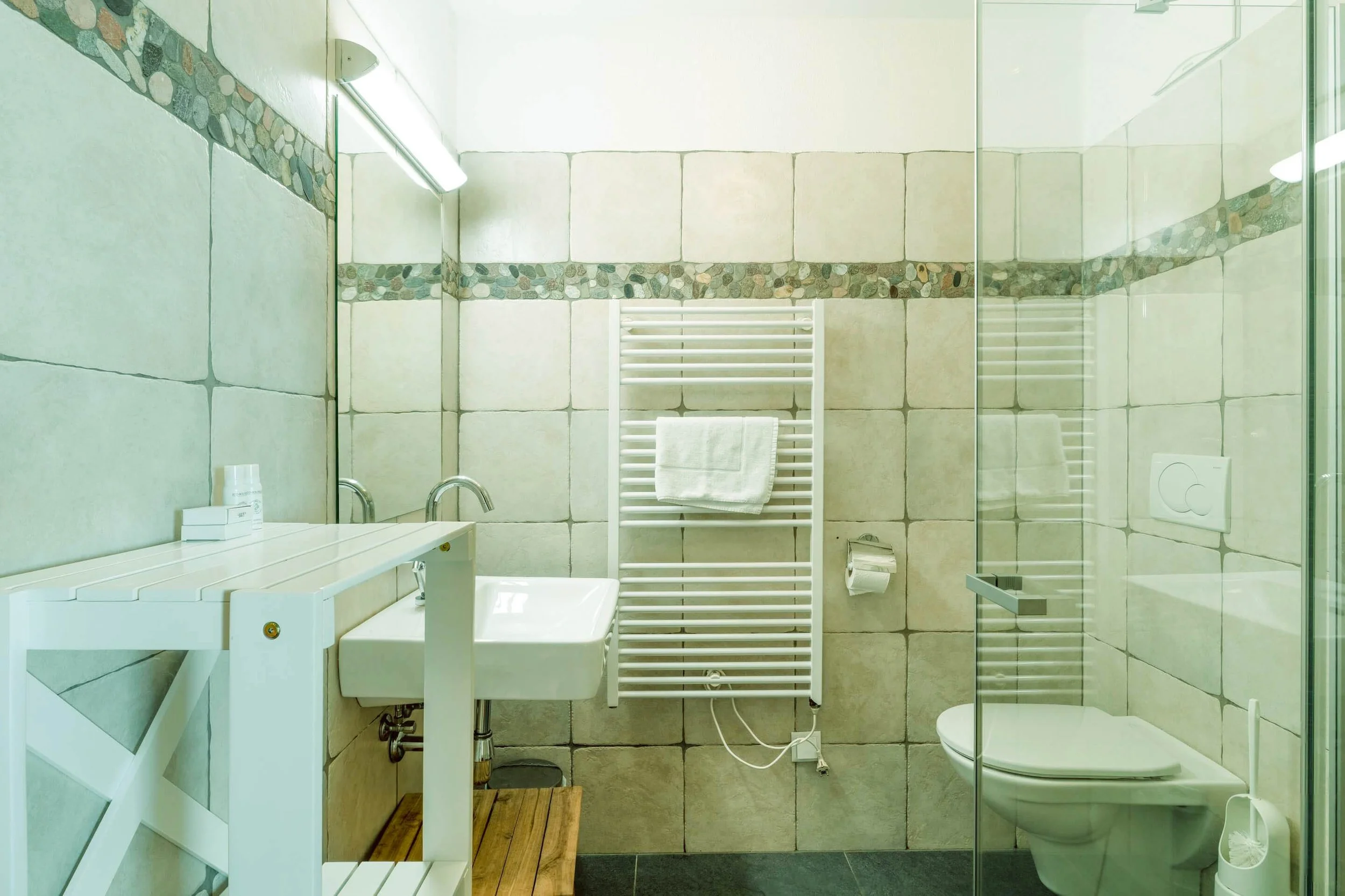 eder VIEW Apartment No 10 Bad 2.jpg