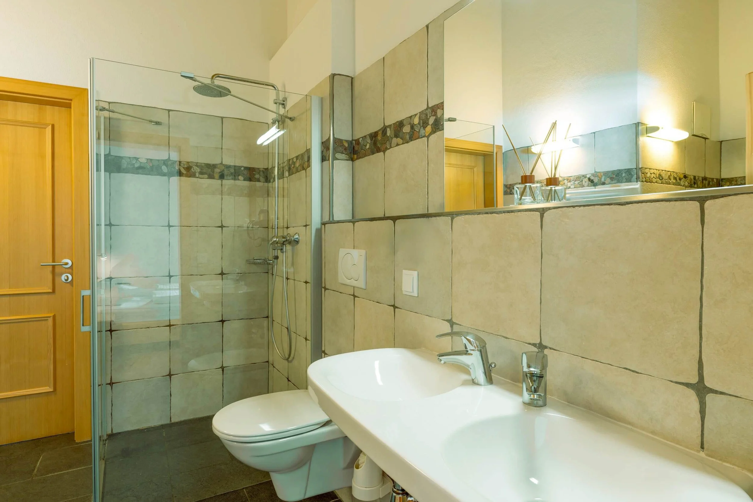 eder VIEW Apartment No 10 Bad 3.jpg