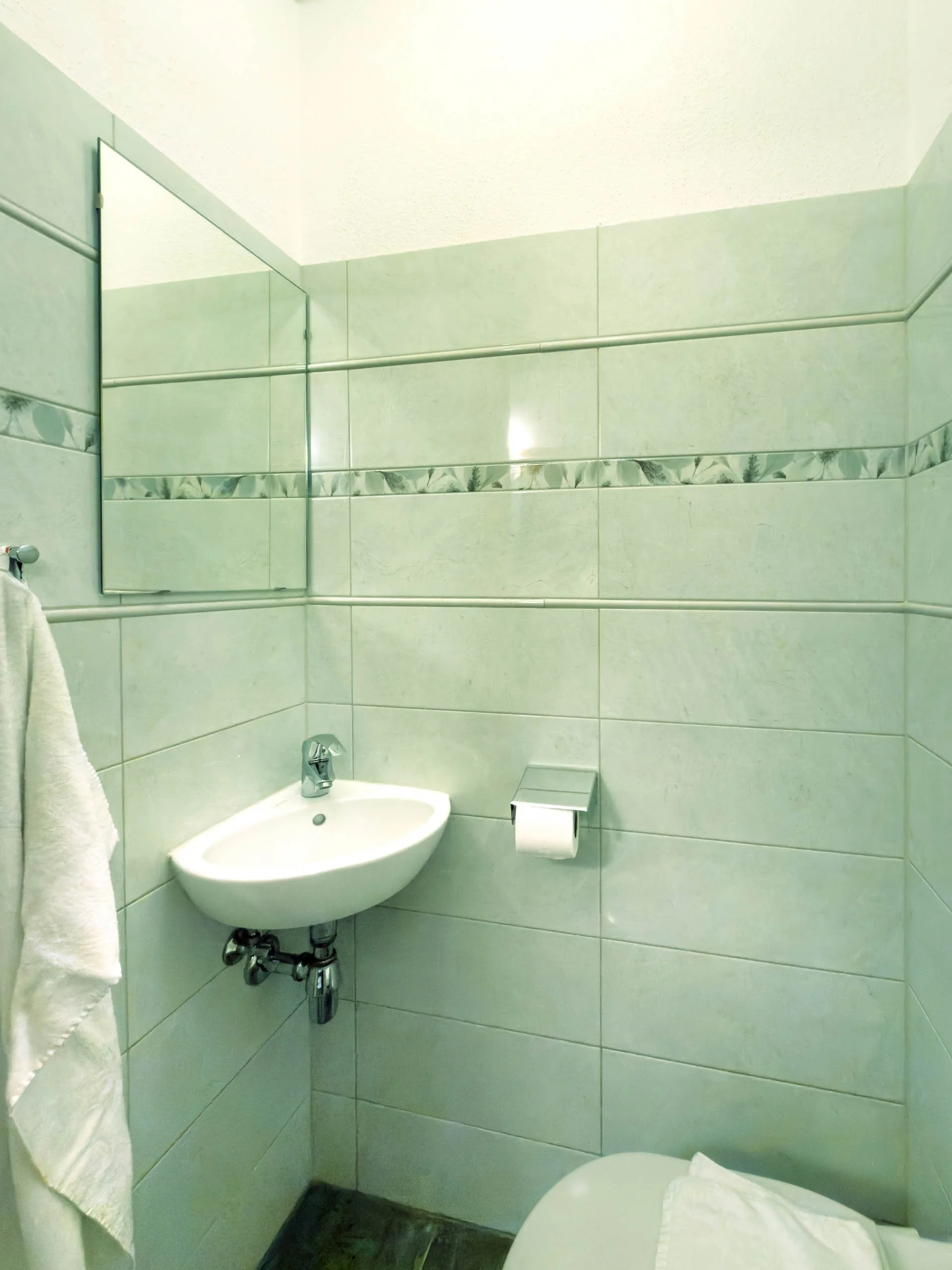 eder VIEW Apartment No 11 Bad 2.jpg