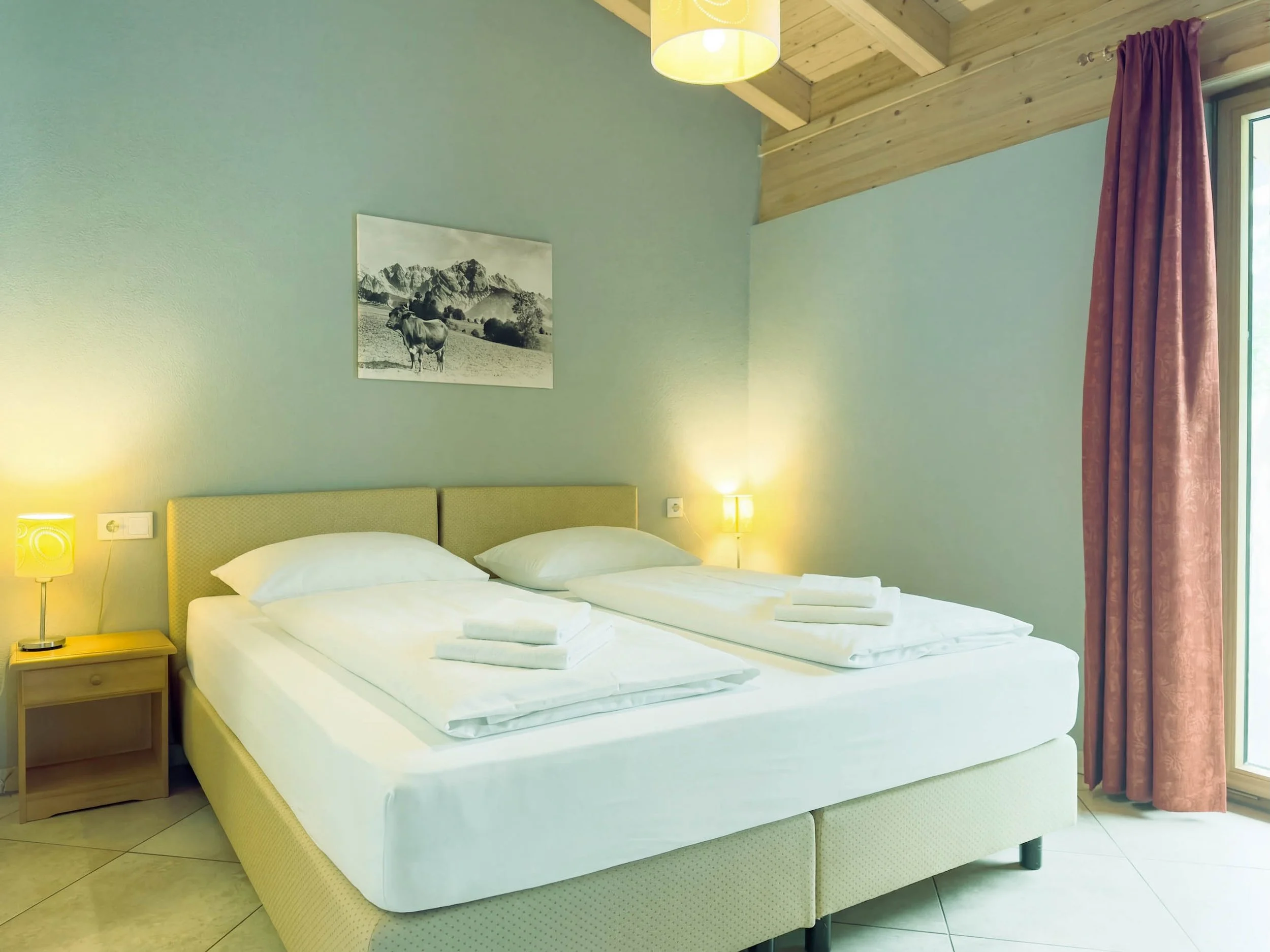 eder VIEW Apartment No 11 Zimmer 1.jpg