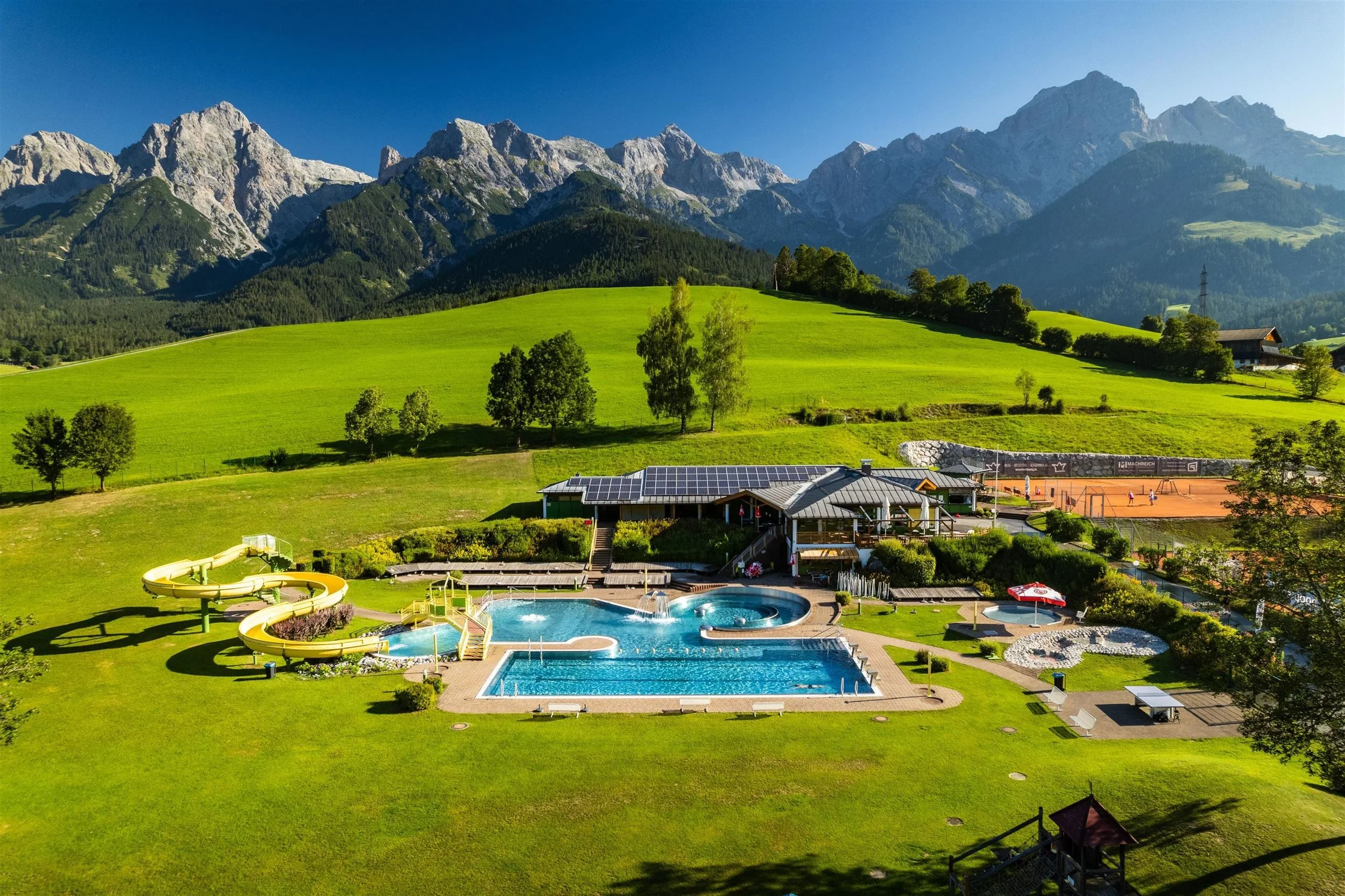 erlebnisbad-sommerstein-maria-alm.jpg