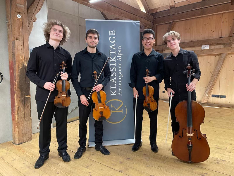 Yanis Grisó, Miguel Jiménez, Jason Wang und Matis Grisó