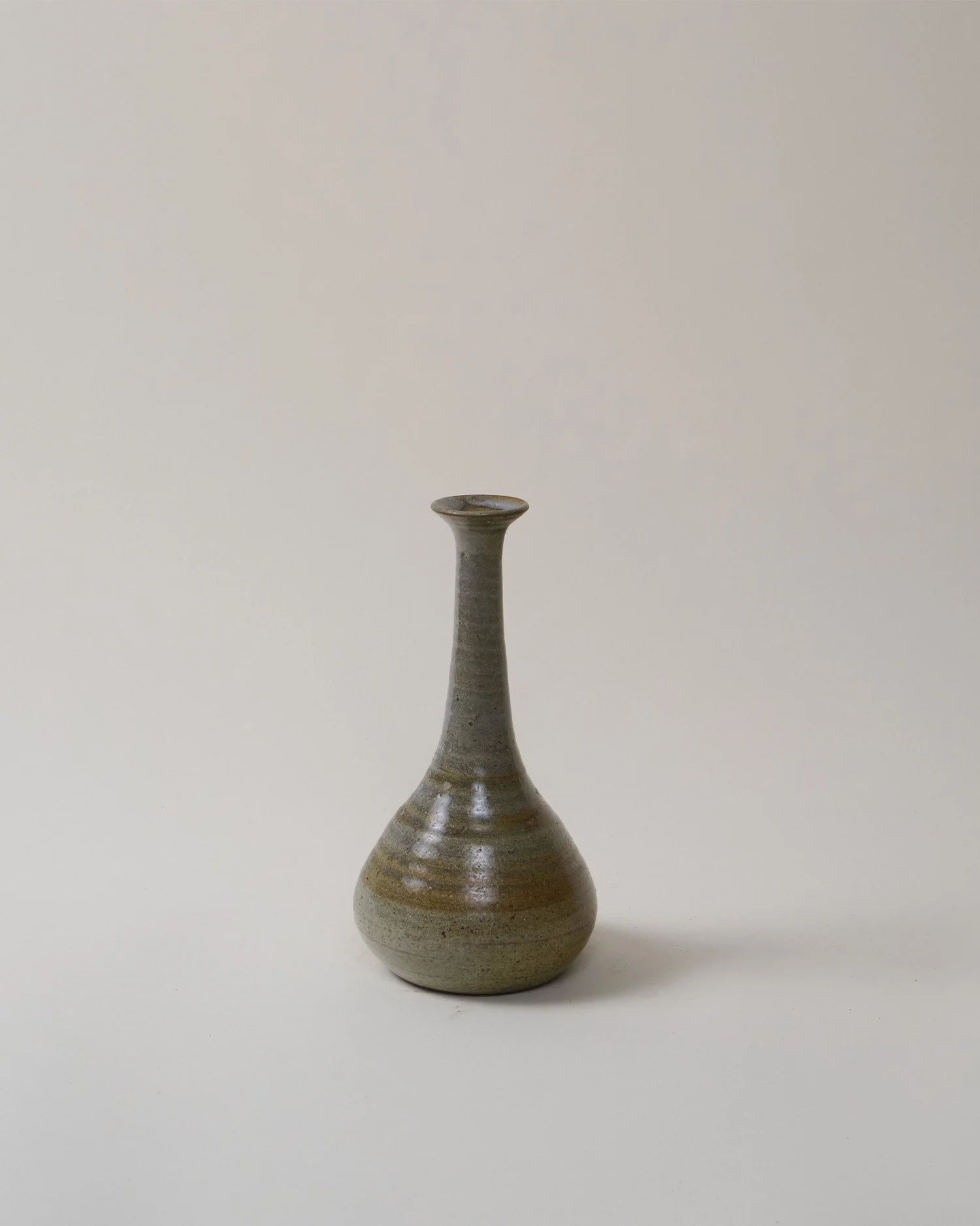 Vase 107