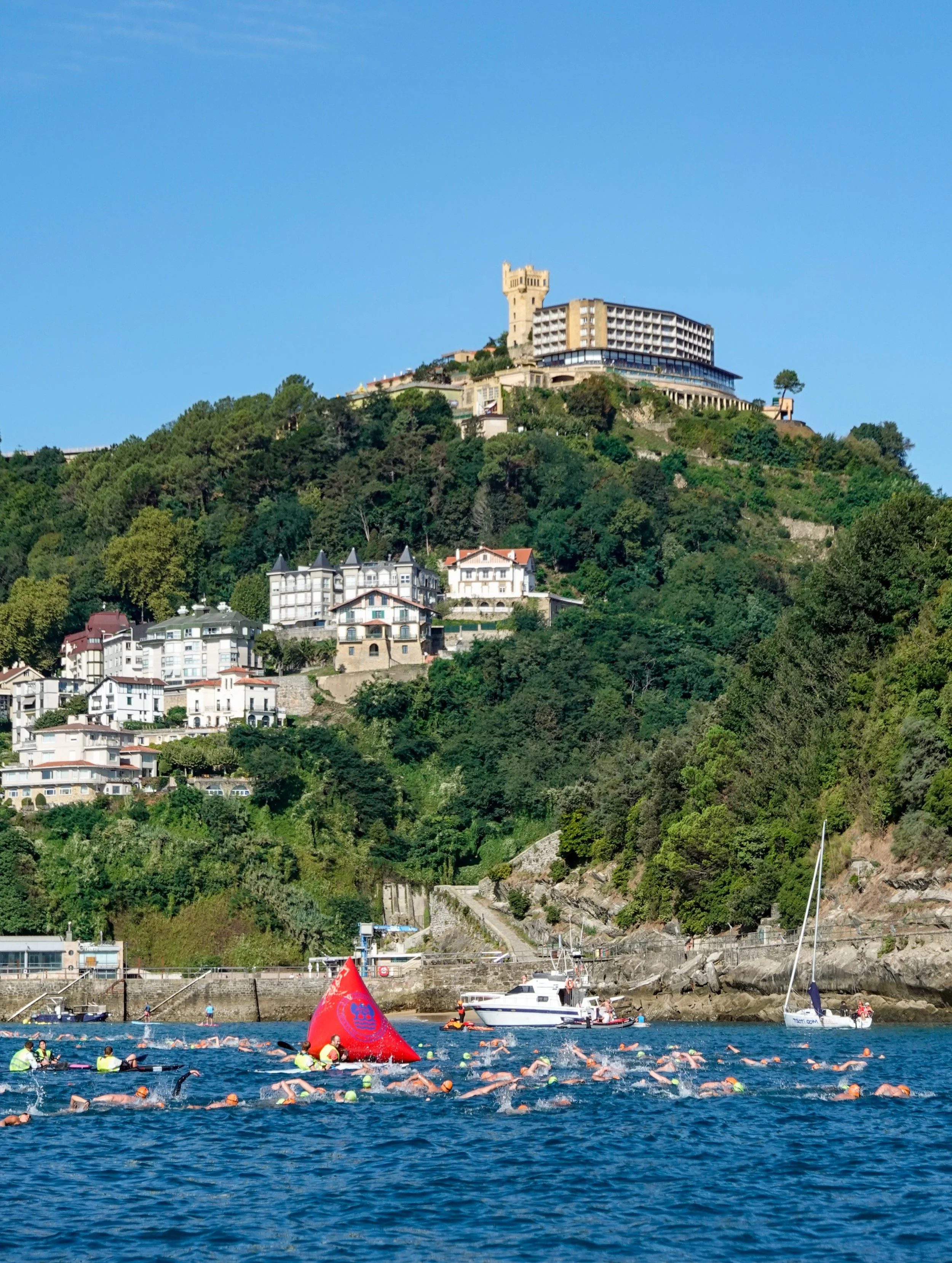 As&iacute; termina nuestro agosto 🌊

Hoy hemos estado dando seguridad acu&aacute;tica en la Vuelta a la Isla de Donostia. Ha sido una jornada muy bonita, muy bien organizada y de la que hemos disfrutado mucho.

Con este preventivo cerramos una tempo