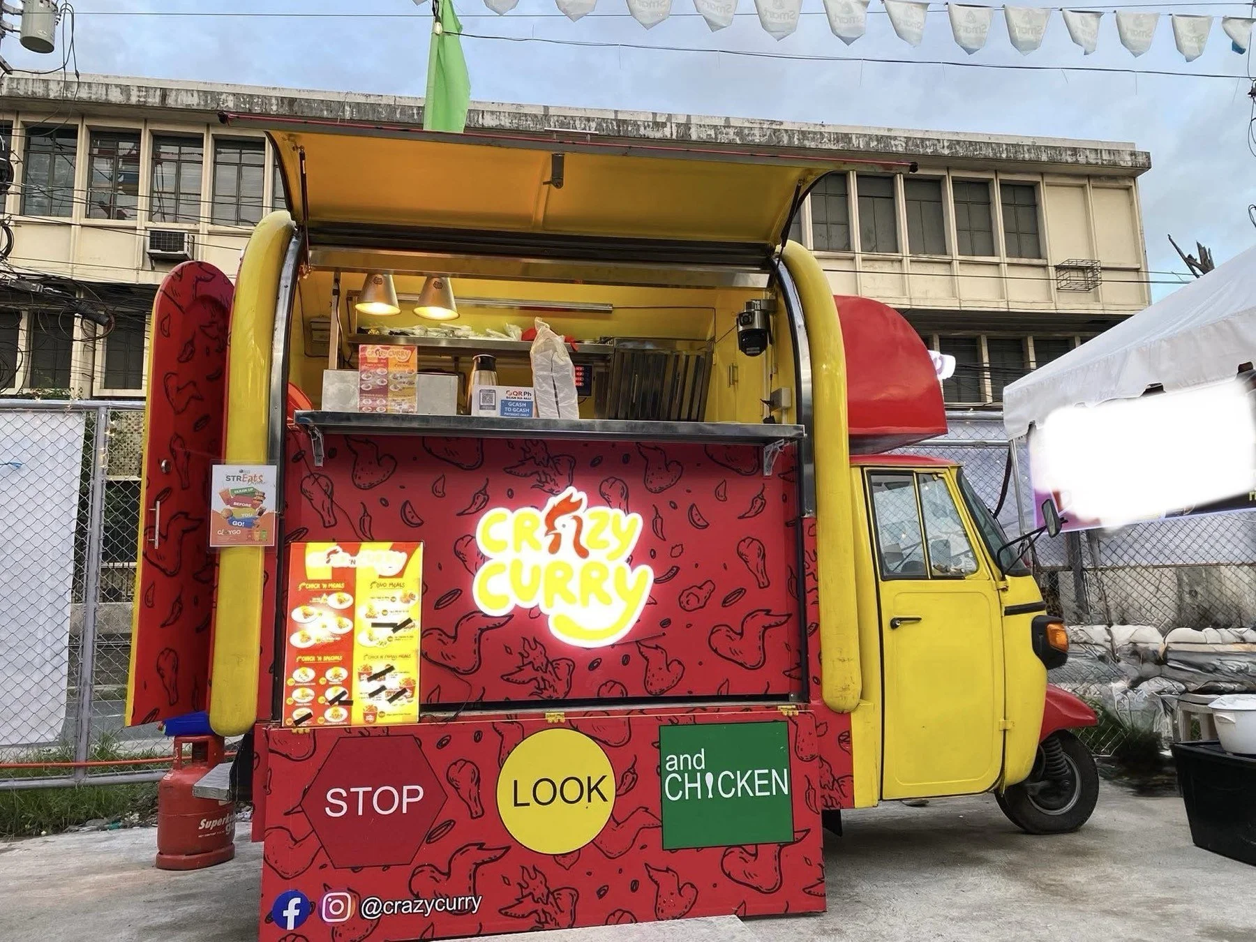 Crazy Curry Food Truck
