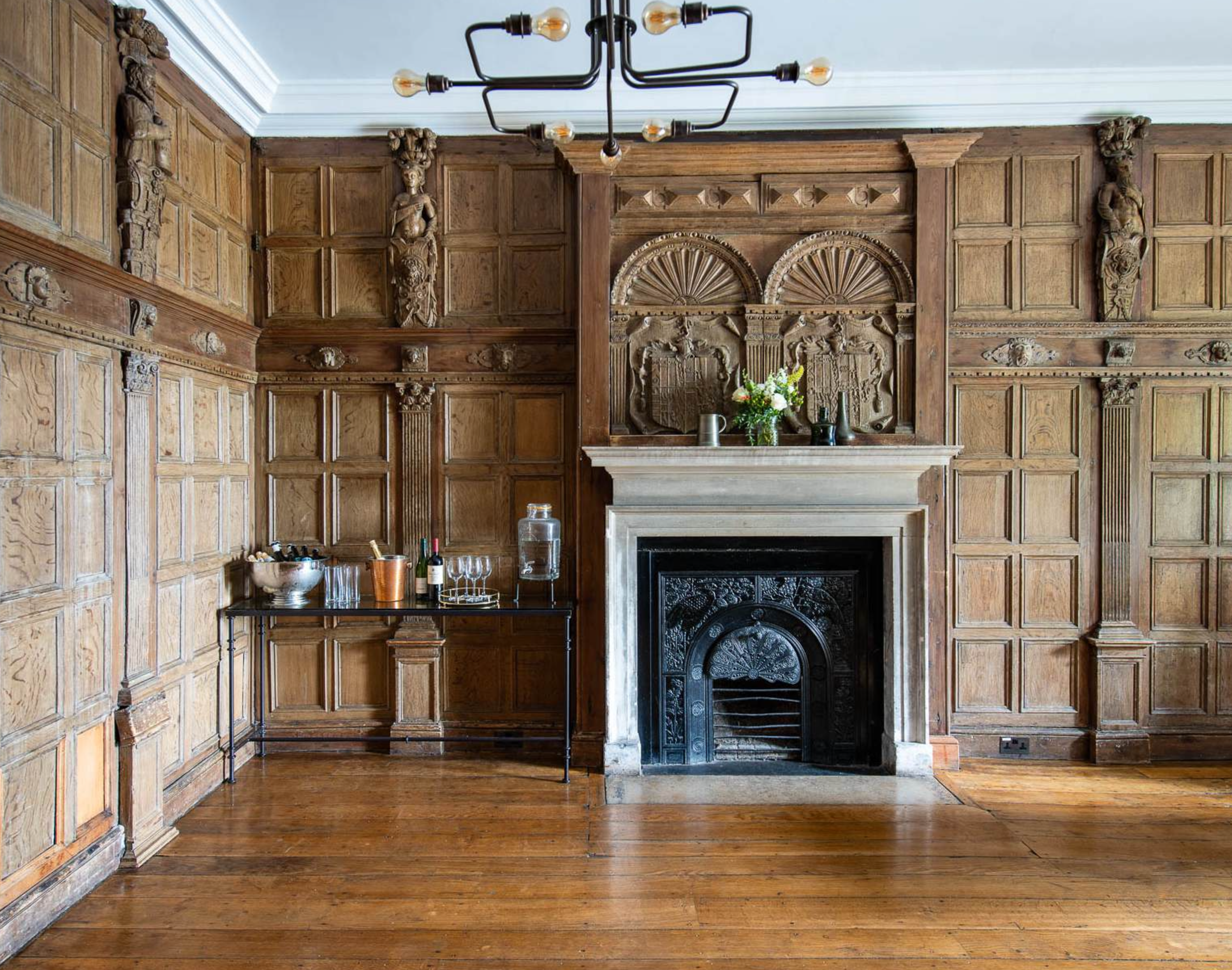 16th century oak panelled dining room, Lewes, styling, photography Mark Nicholson.