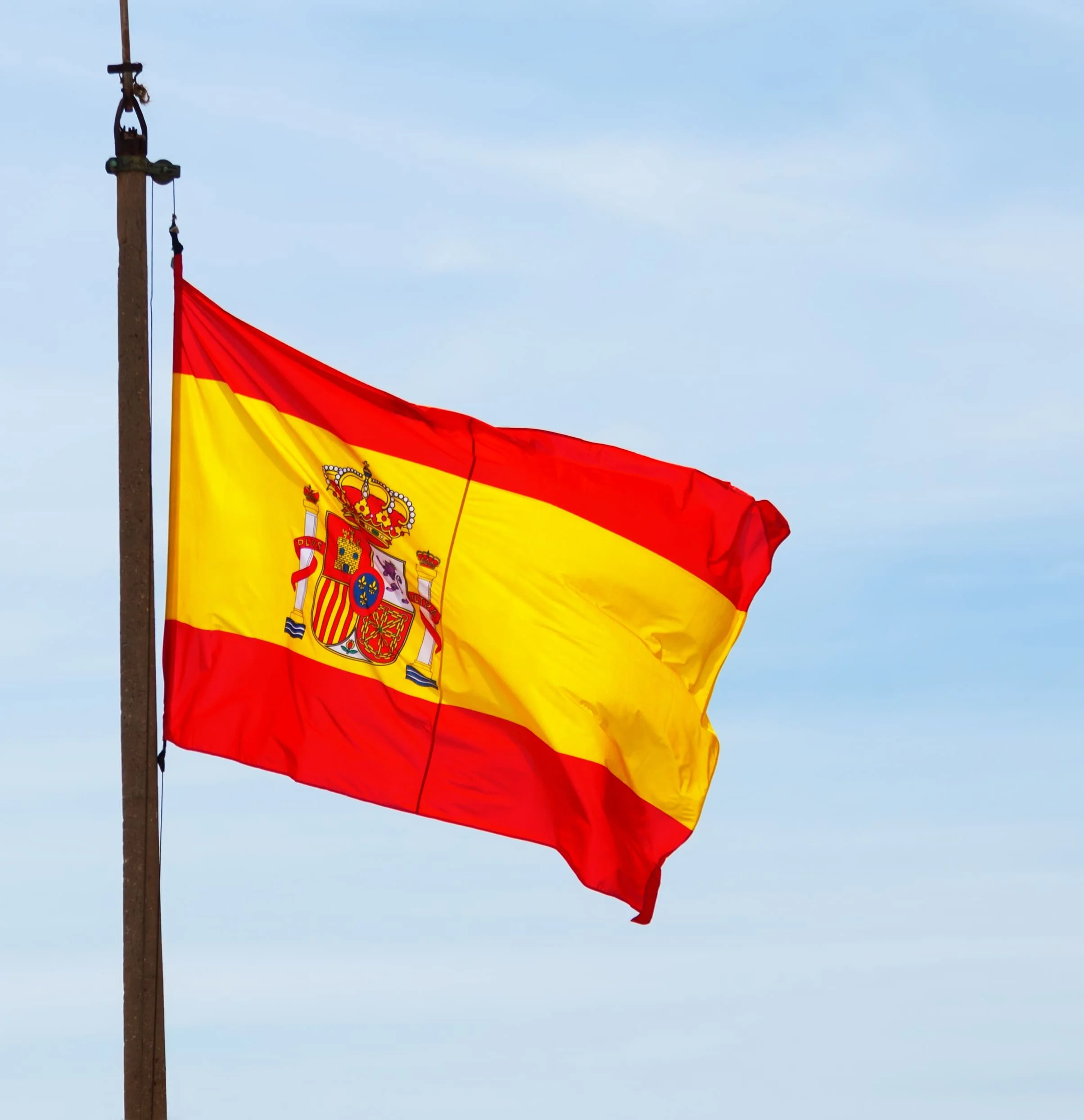 Gestión de solicitudes de autorizaciones de residencia y trabajo, arraigo social y procedimientos de nacionalidad española