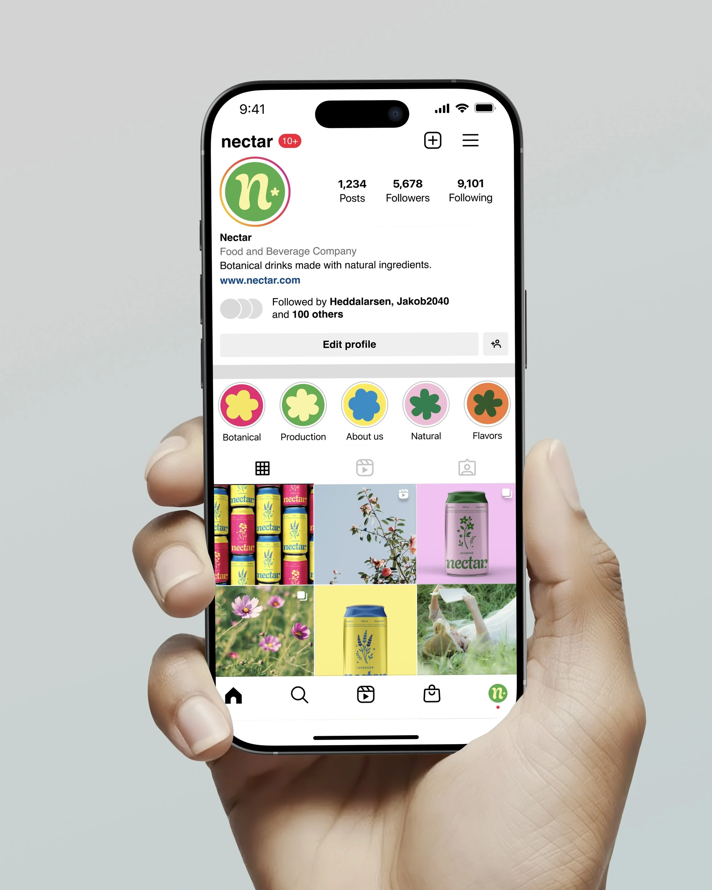 insta profil mockup med hånd.jpg