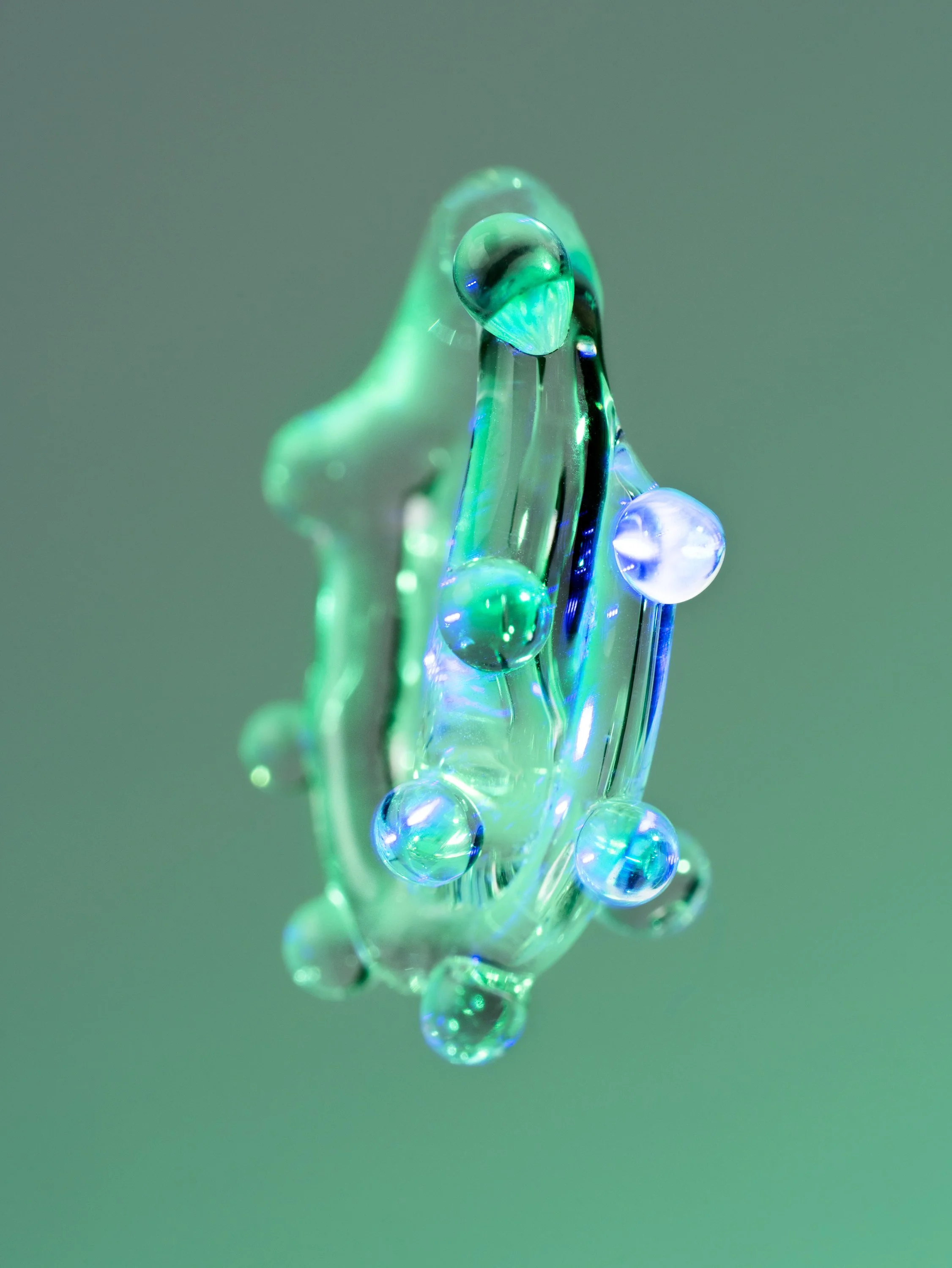 R004-Clear_Cry_Handmade_Murano-Glass_Everyday-ring_Editorial_1.jpg